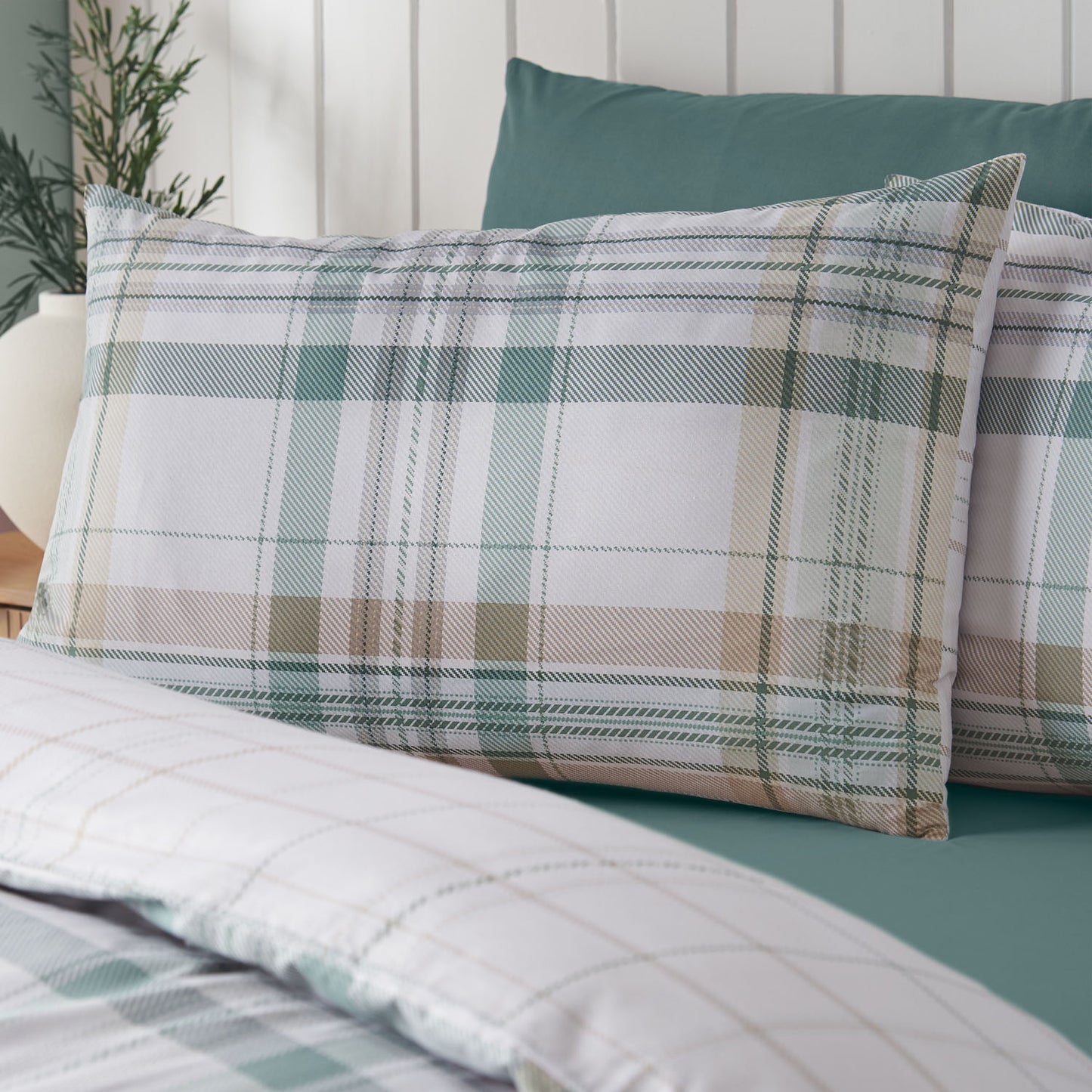 Catherine Lansfield Cartmel Check Soft Green Reversible Duvet Set