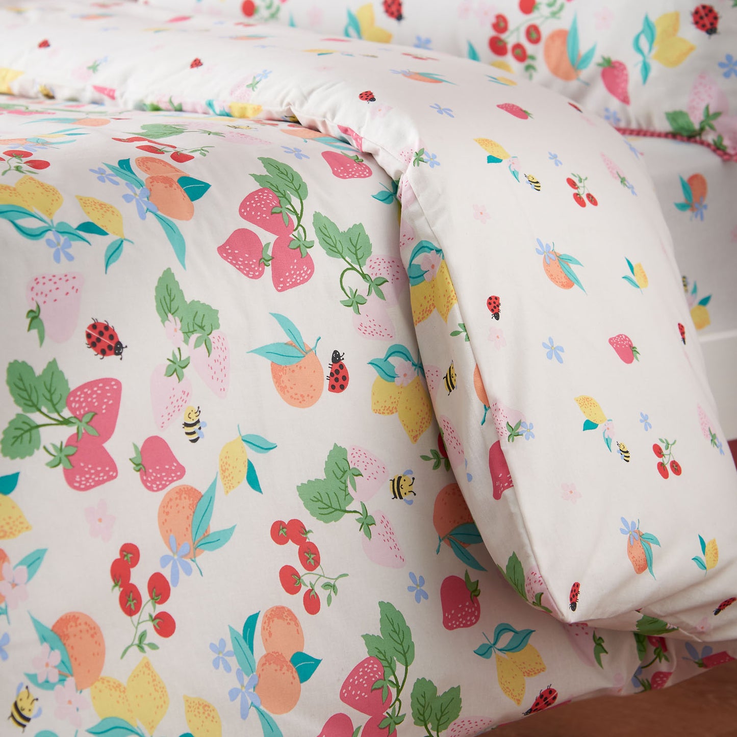 Catherine Lansfield Fruity Friends Bright Reversible Duvet Set