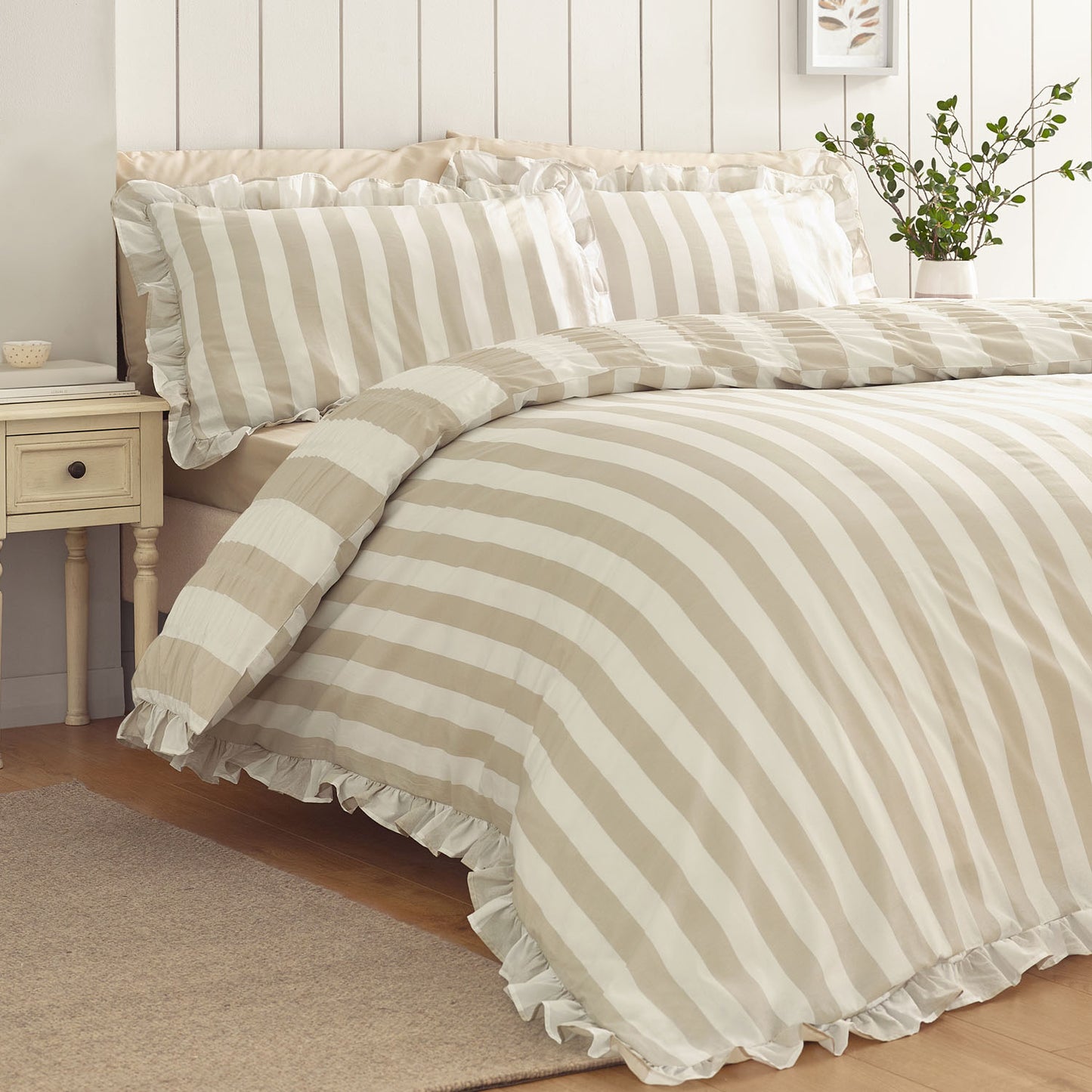 Catherine Lansfield Seersucker Frill Stripe Natural Duvet Set