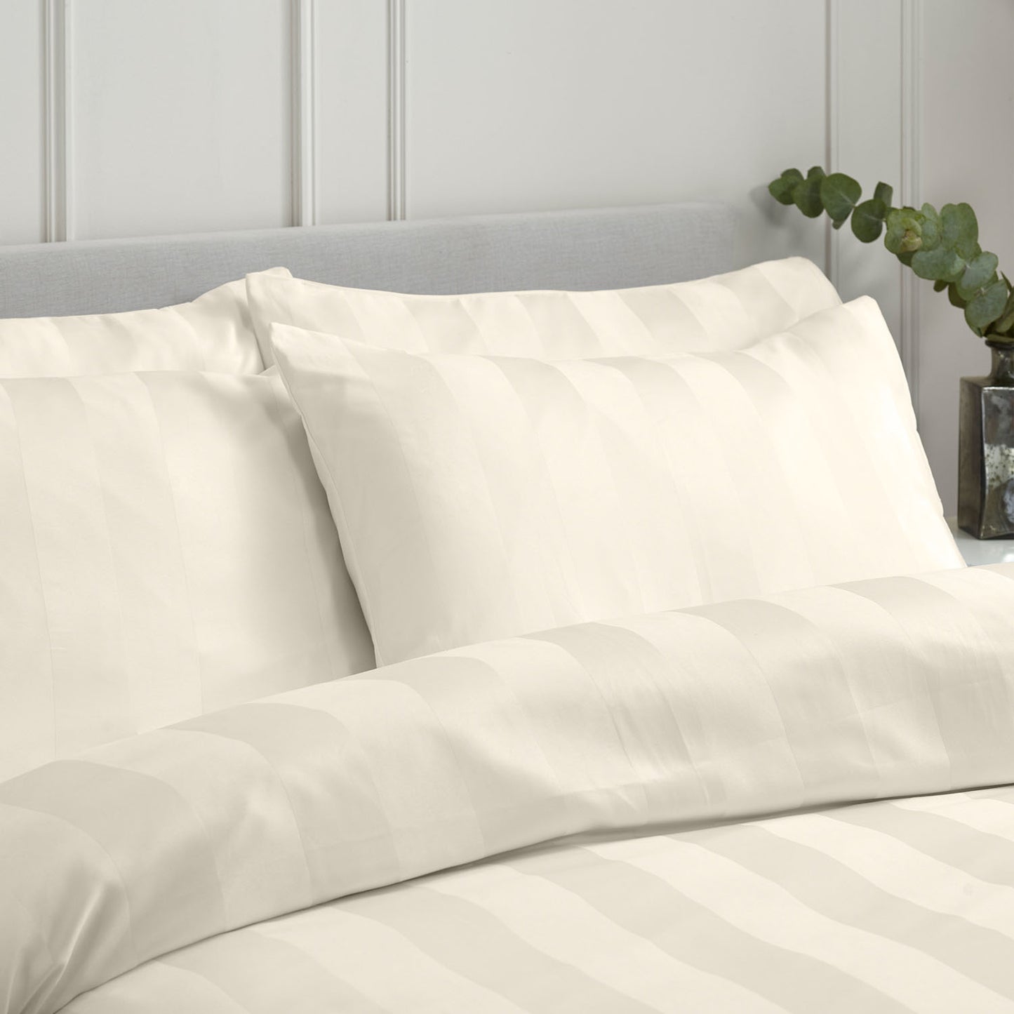 Catherine Lansfield So Soft Cream Satin Stripe Duvet Set