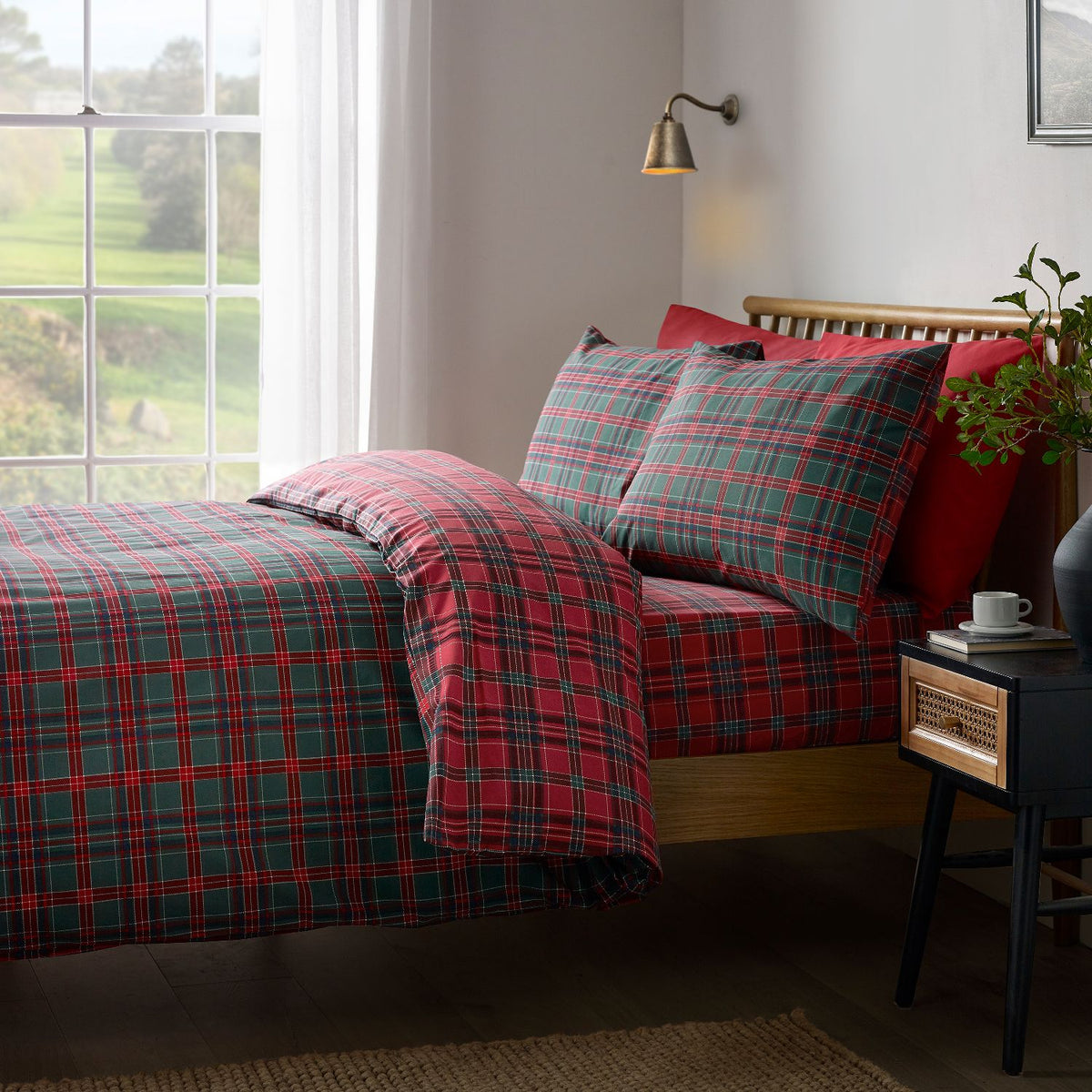 Catherine Lansfield Reversible Tartan Check Red/Green Duvet Set