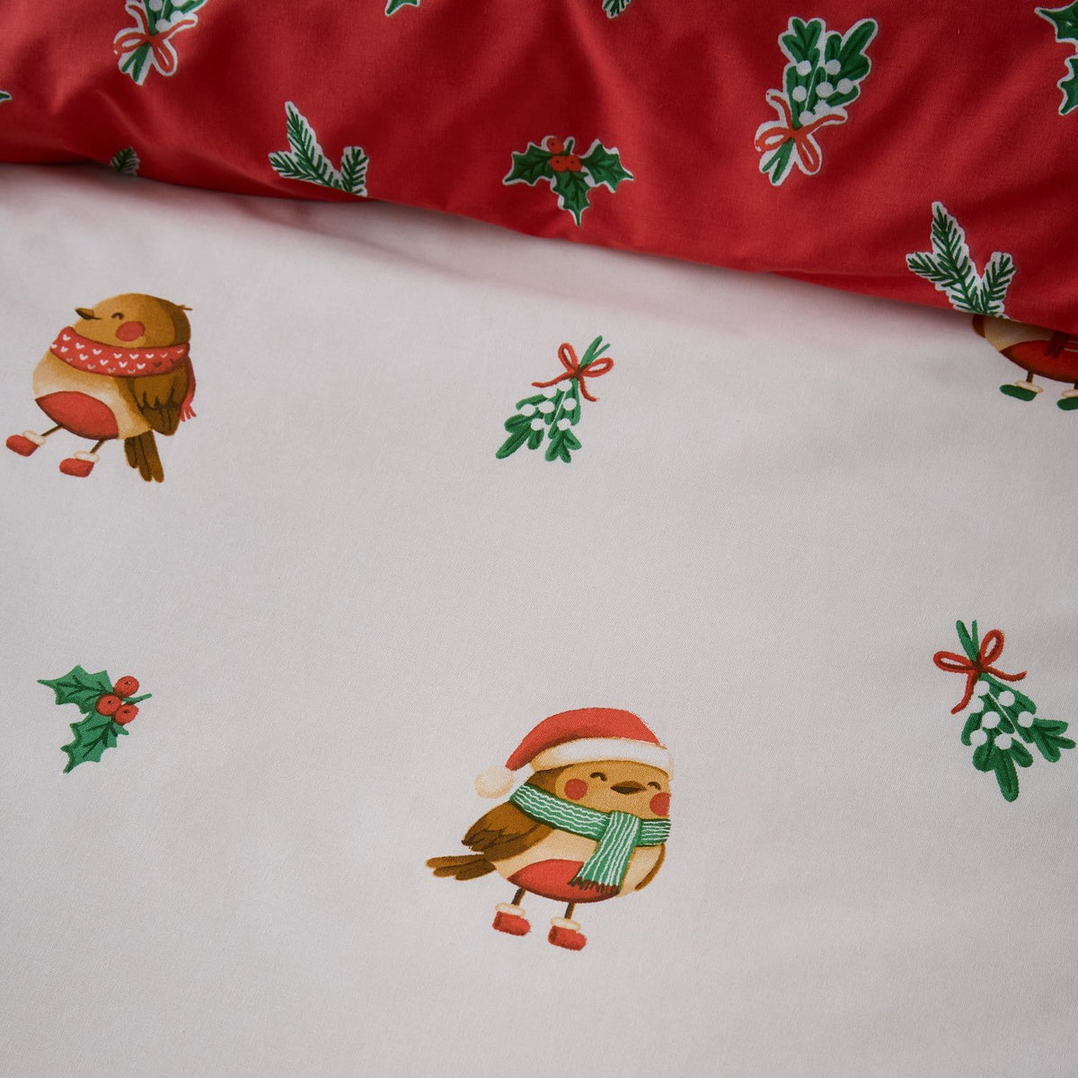 Catherine Lansfield Reversible Christmas Robins Red Duvet Set