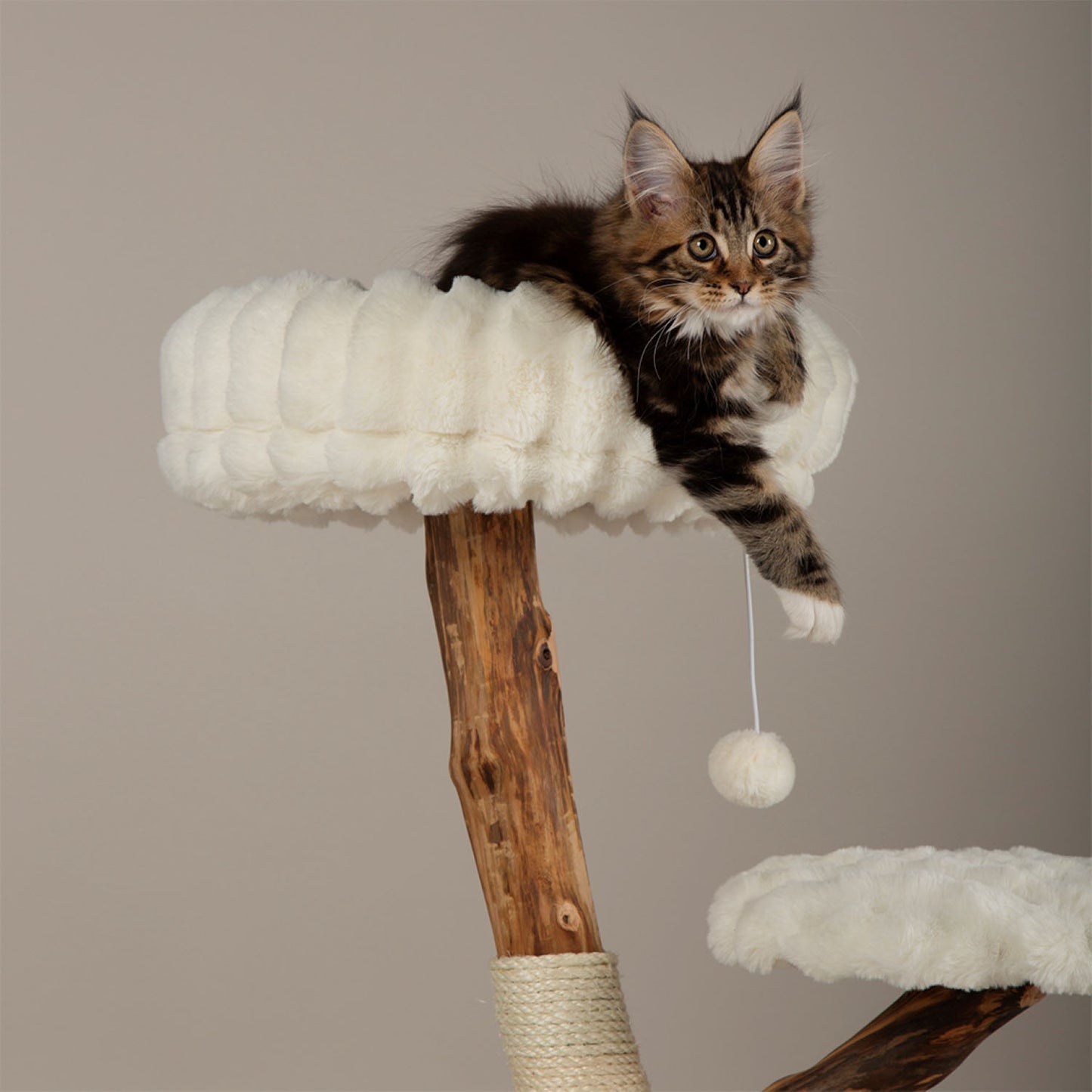 Scruffs Atlas Cream Cat Scratching Tree