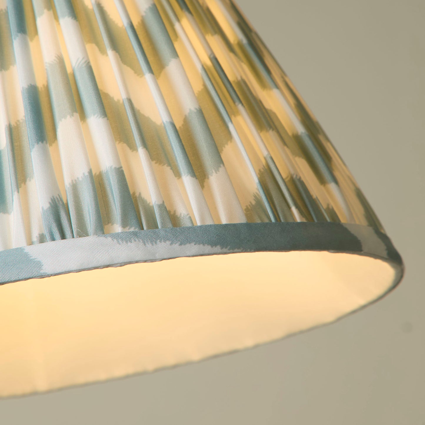 Chevron Green Easy Fit Light Shade