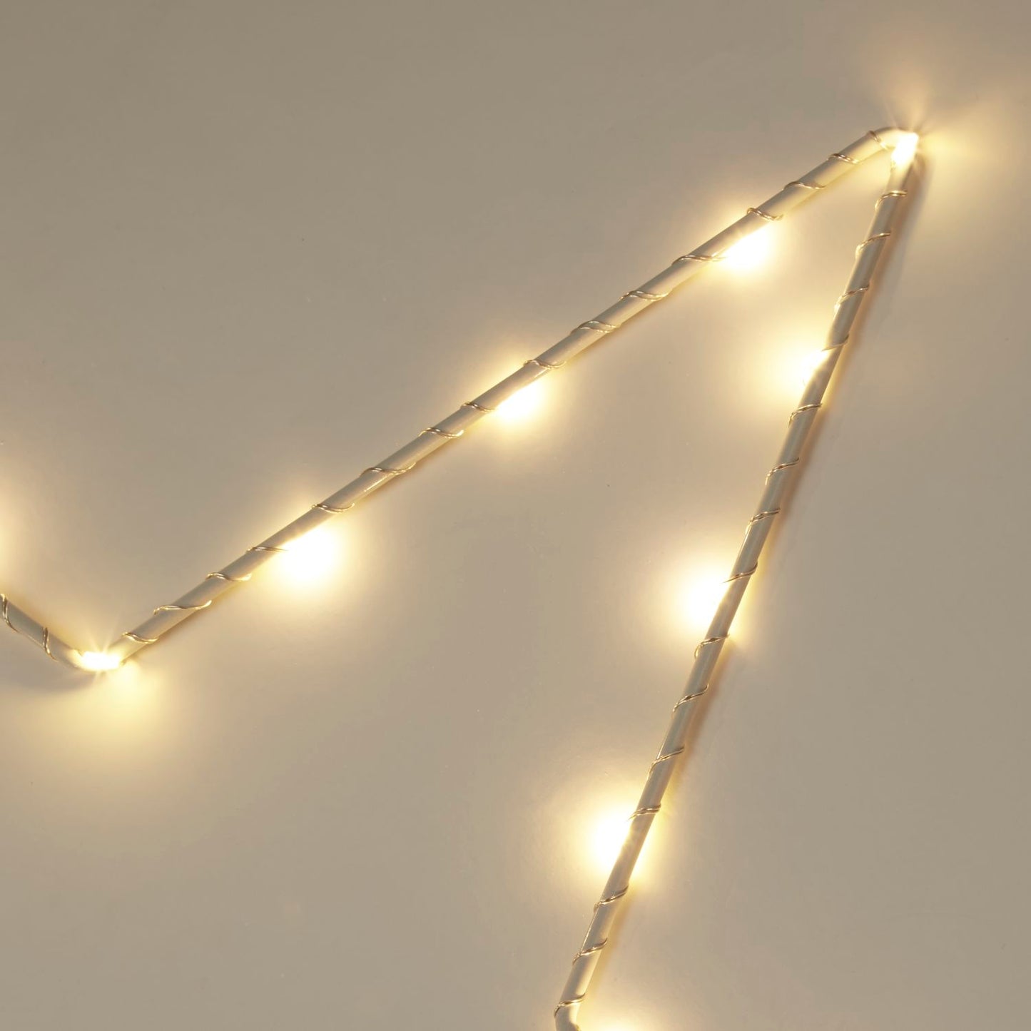 Light Up LED Hanging Wire Star
