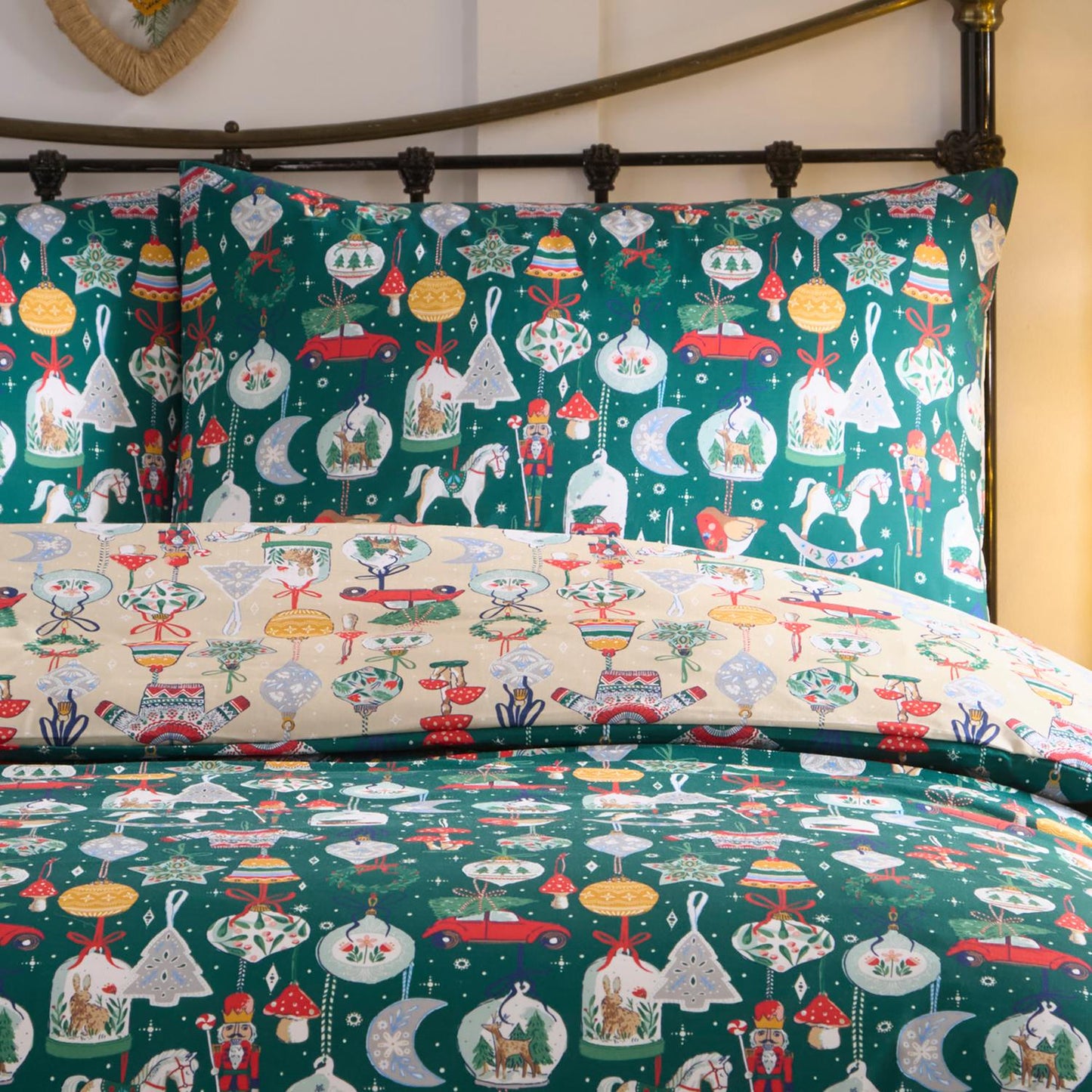 Christmas Ornaments Festive Reversible Duvet Set