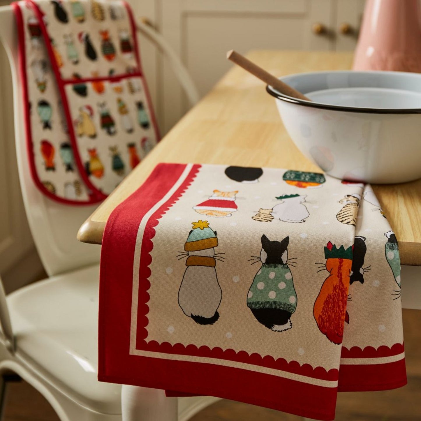 Christmas Cats in Waiting Cotton Tea Towel