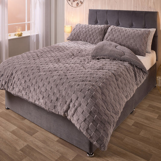 Chunky Fleece Grey Waffle Coverless 10.5 Tog Duvet and Pillowcases