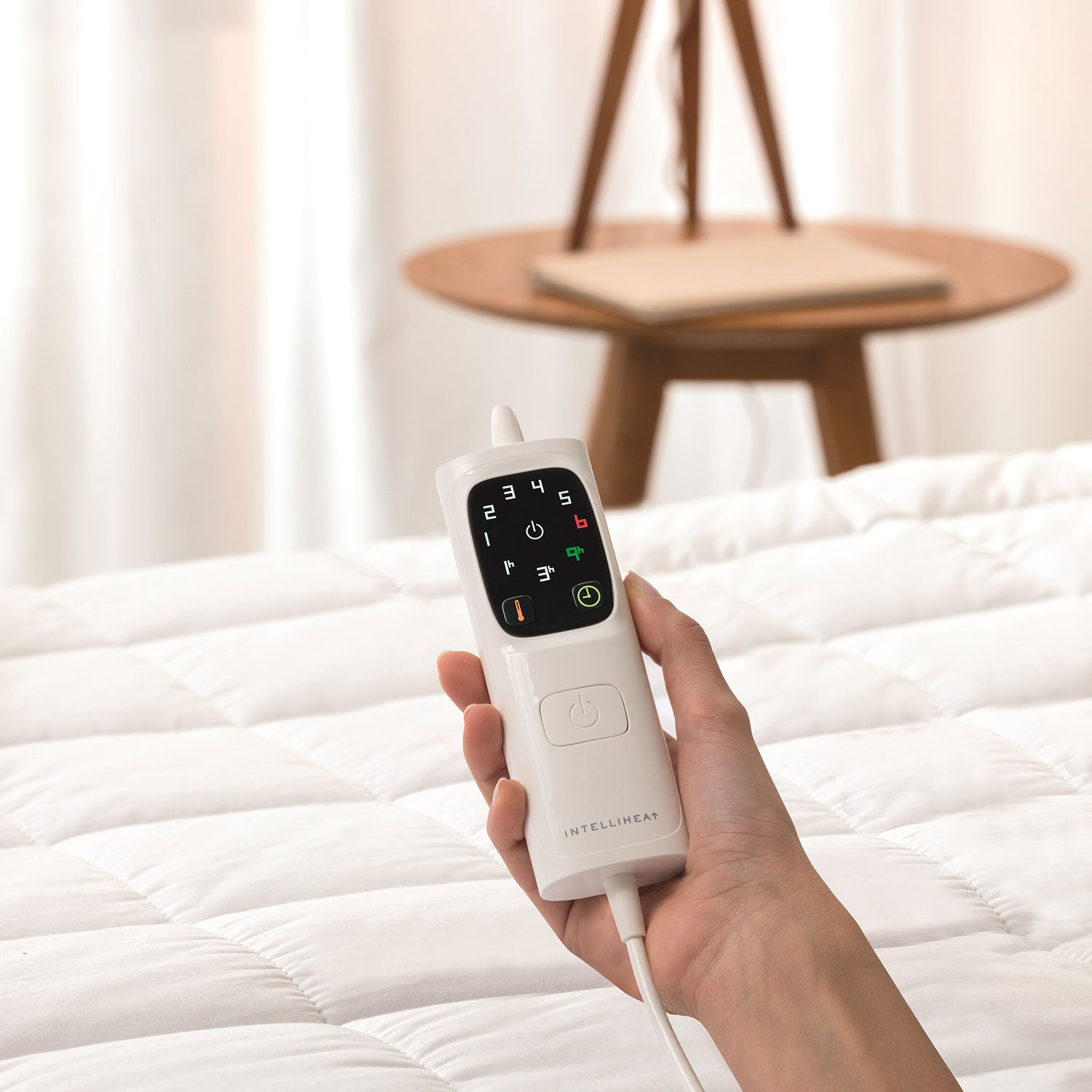 https://juliancharles.co.uk/products/dreamland-organic-warming-mattress-protector