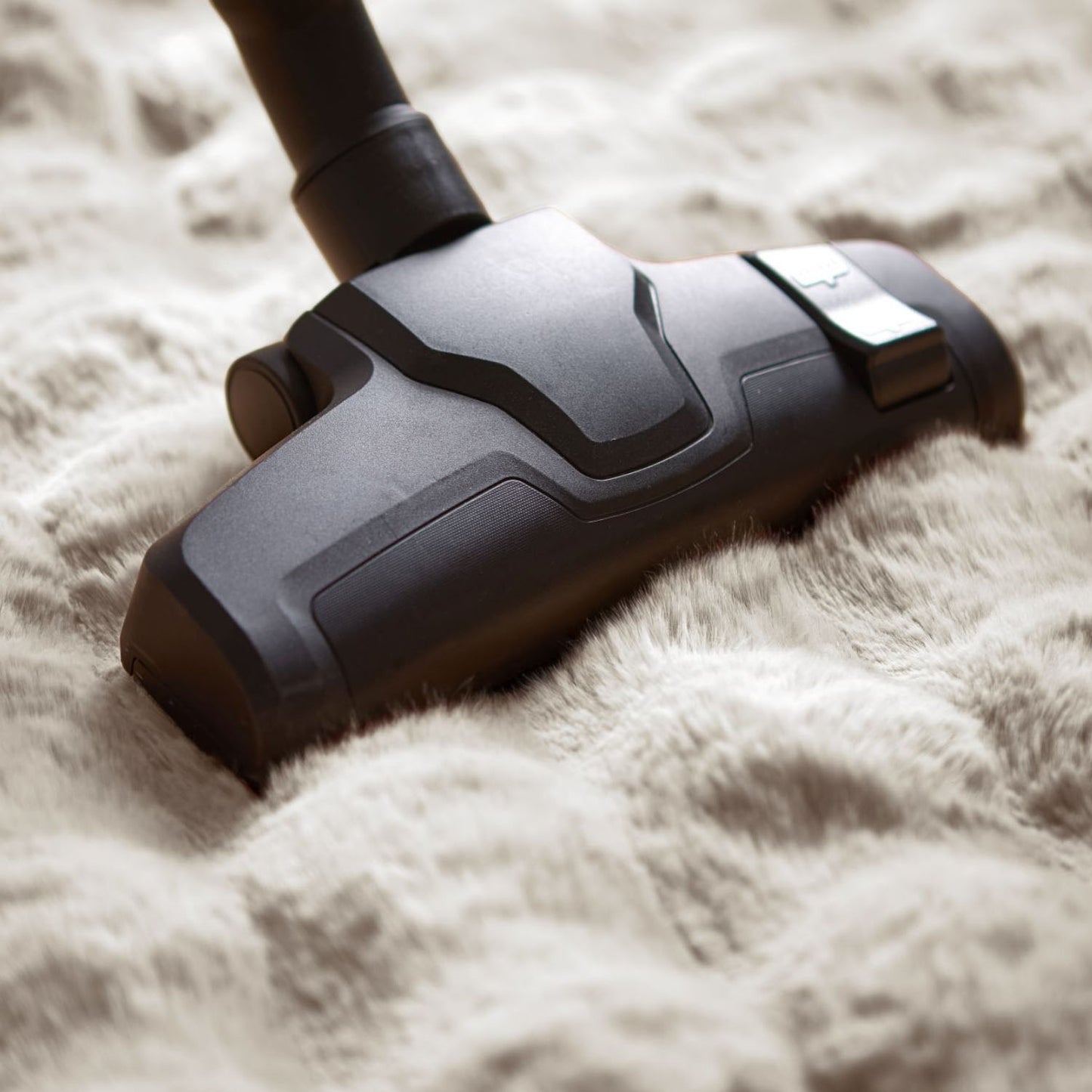 Deluxe Cream Faux Rabbit Fur Room Rug