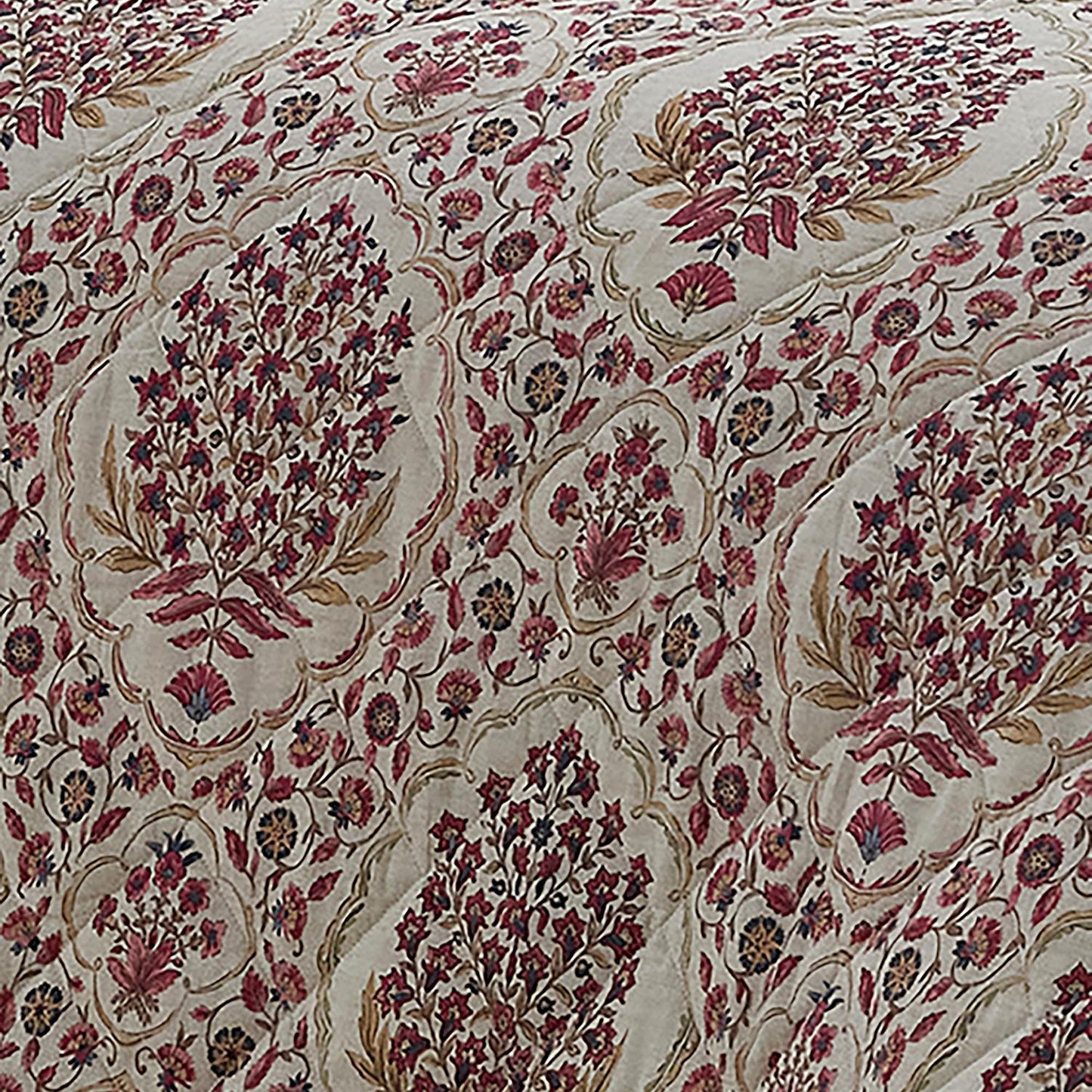 Ashmead Berry Bedspread (200cm x 230cm)