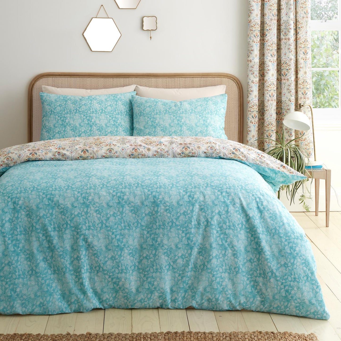 Edena Deco Floral Natural Reversible Duvet Set