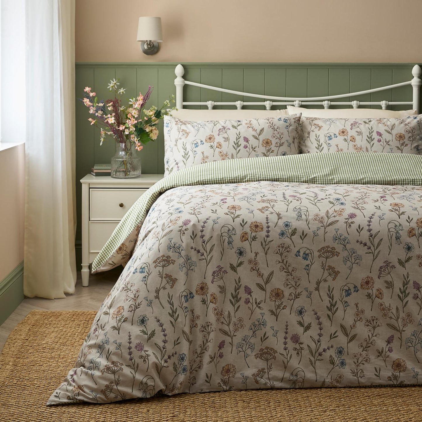 Meadow Floral Reversible Duvet Set