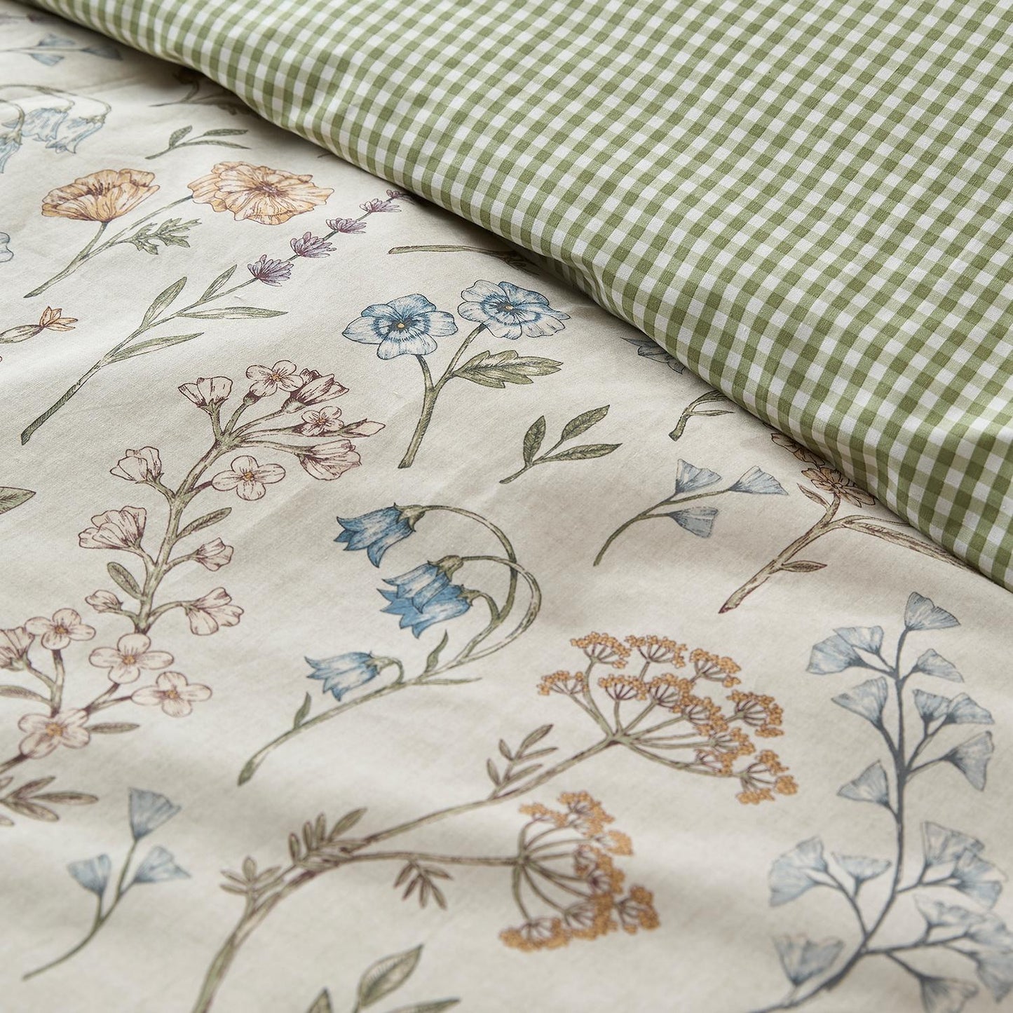 Meadow Floral Reversible Duvet Set