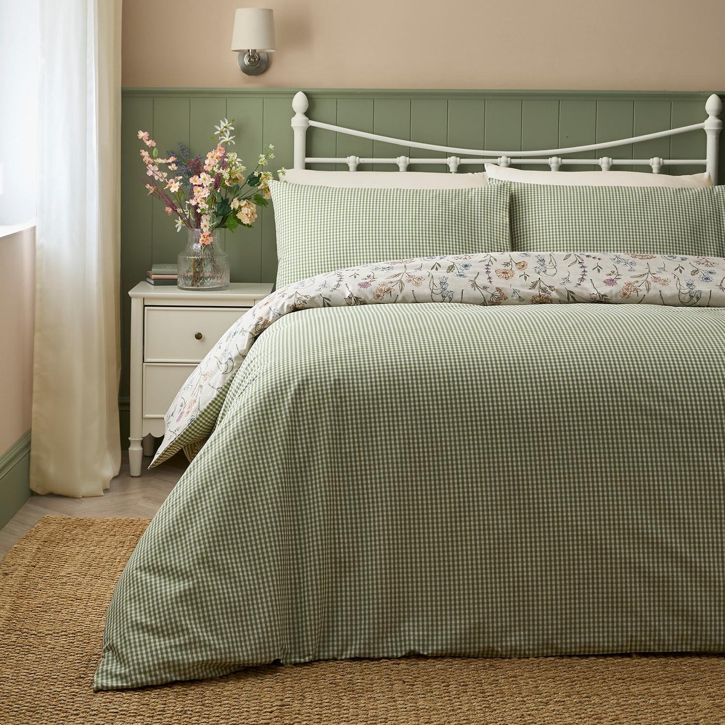 Meadow Floral Reversible Duvet Set