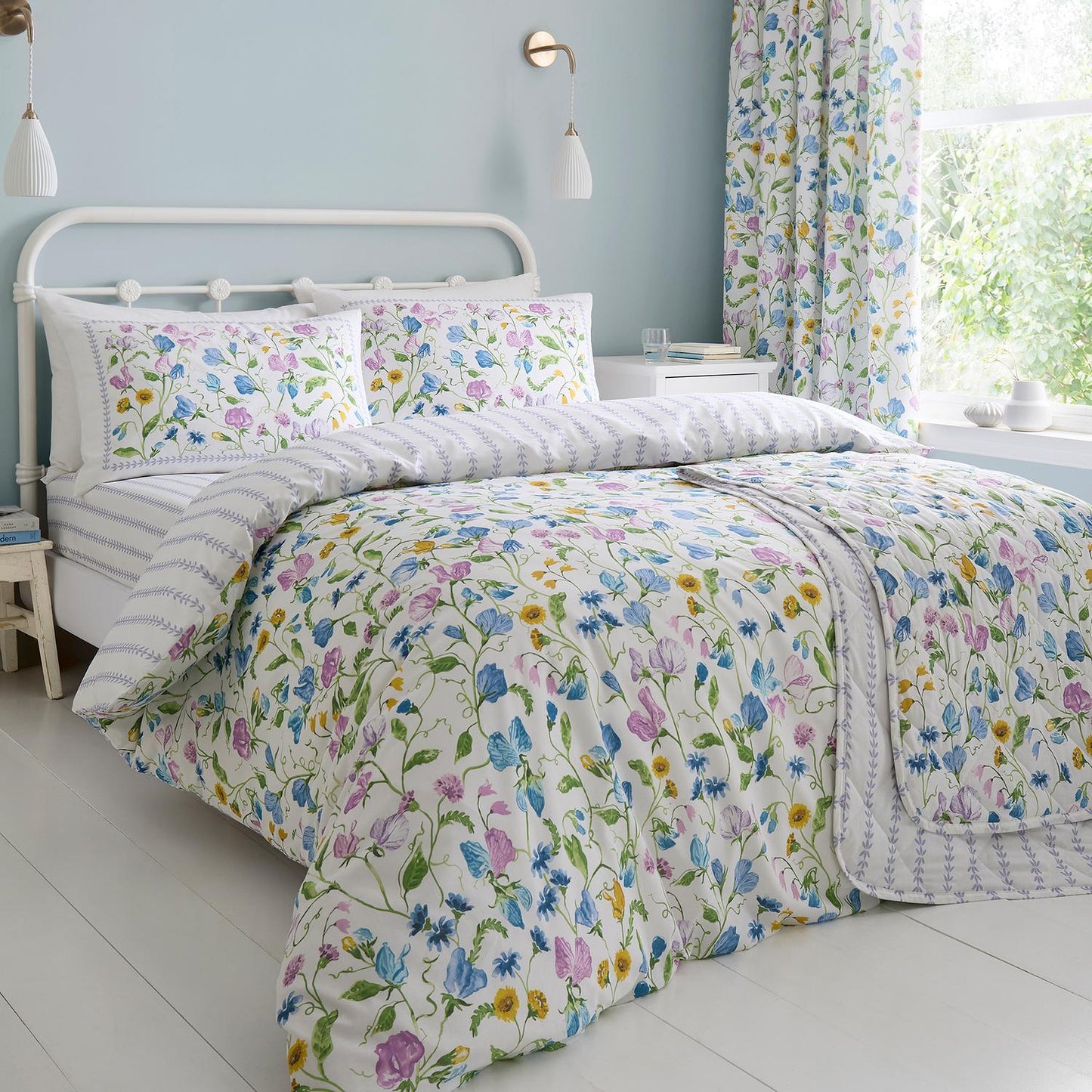 Sweet Pea Floral 100% Cotton Reversible Duvet Set