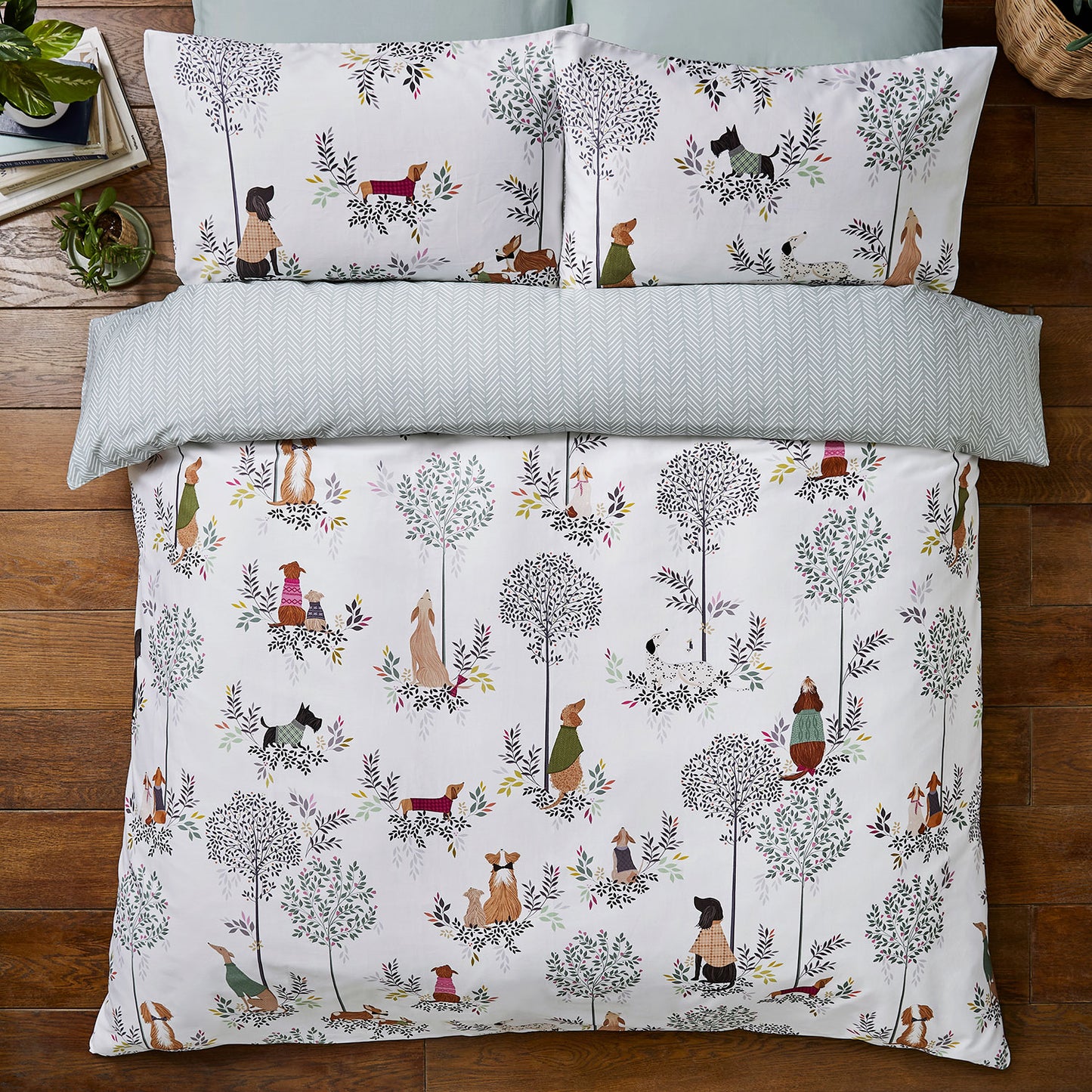 Sara Miller Dapper Dogs Duvet Set