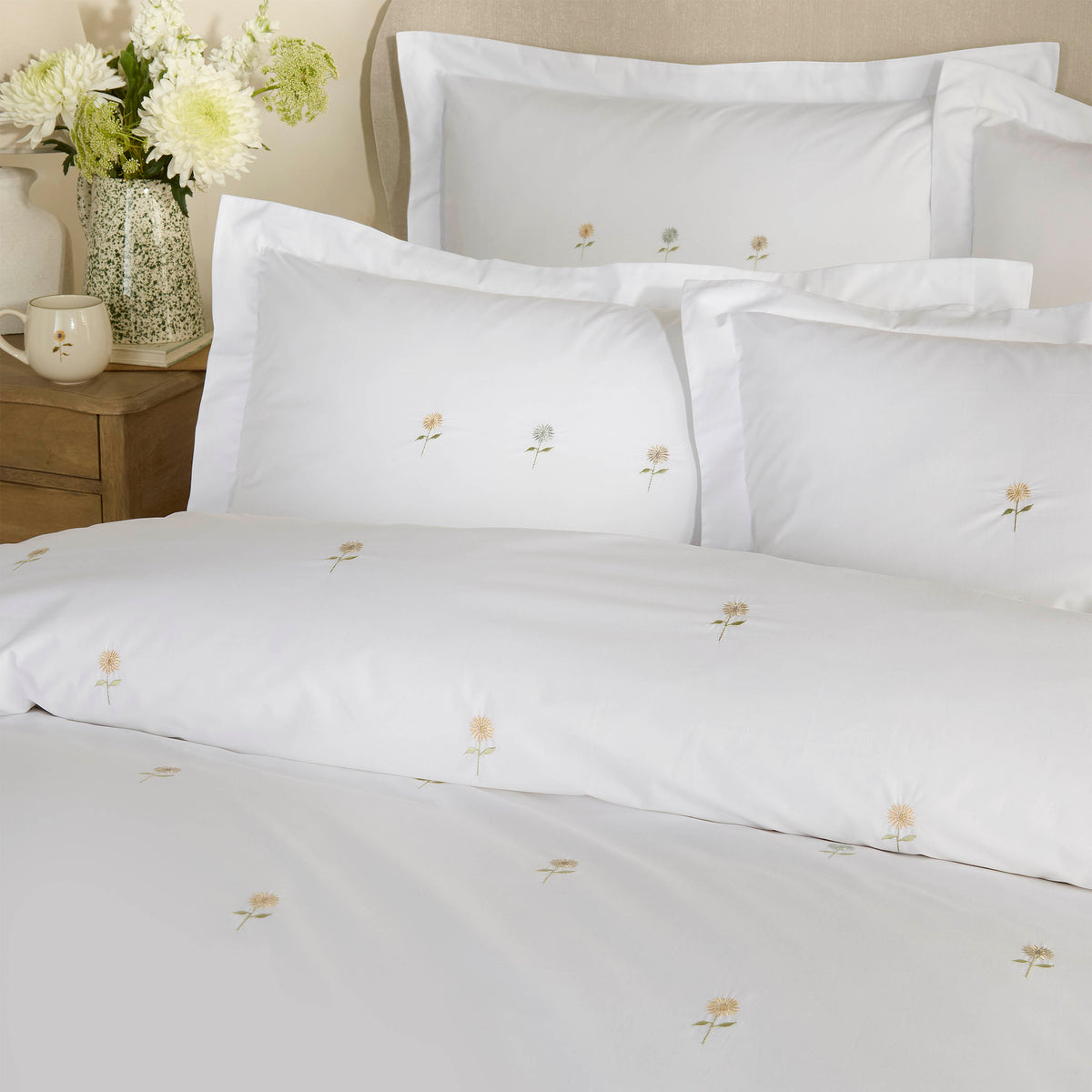 Sophie Allport Embroidered Sunflowers 200TC White Cotton Duvet Set