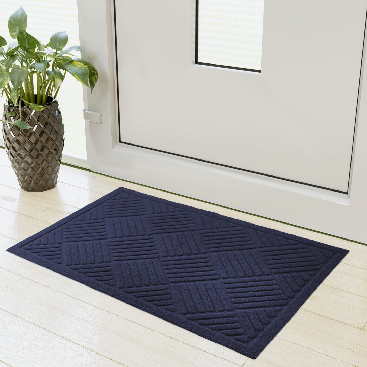 Cross Hatch Easy Care Absorbent Doormat in Navy Blue