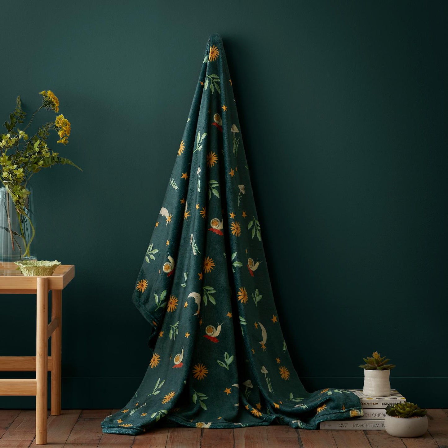 Botanical Mushrooms Green Fleece Throw (120cm x 150cm)