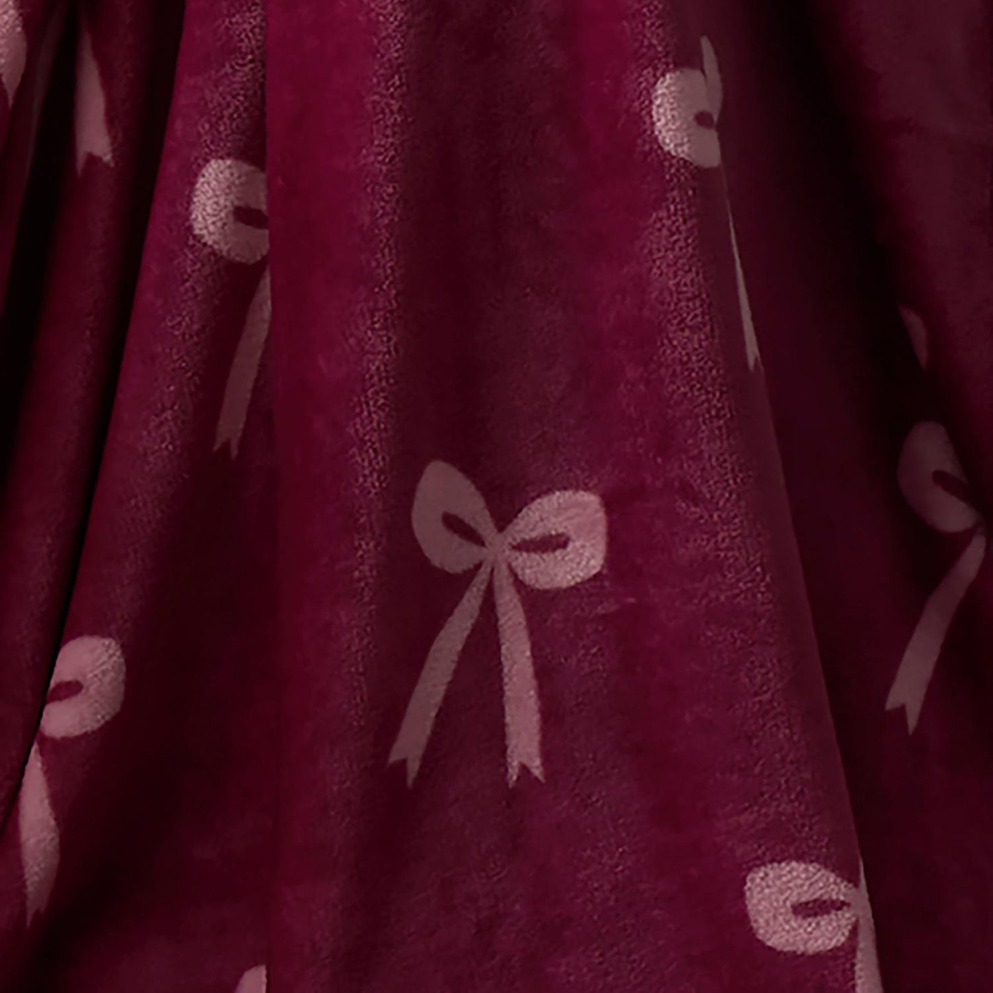 Bows Berry Fleece Throw (120cm x 150cm)