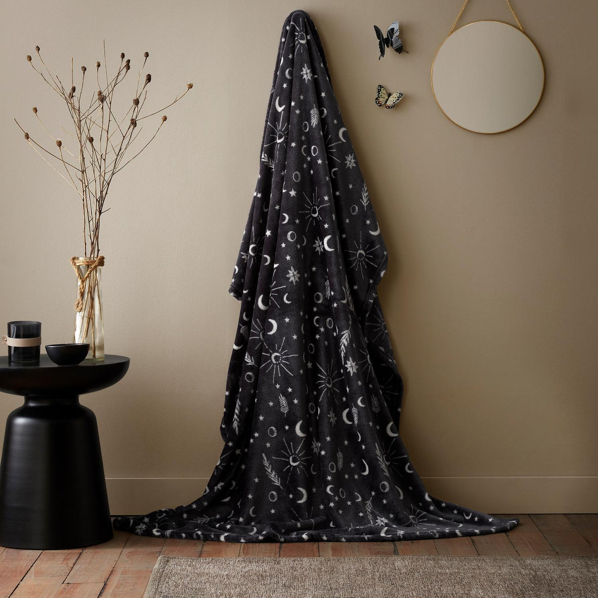 Celeste Grey Fleece Throw (120cm x 150cm)