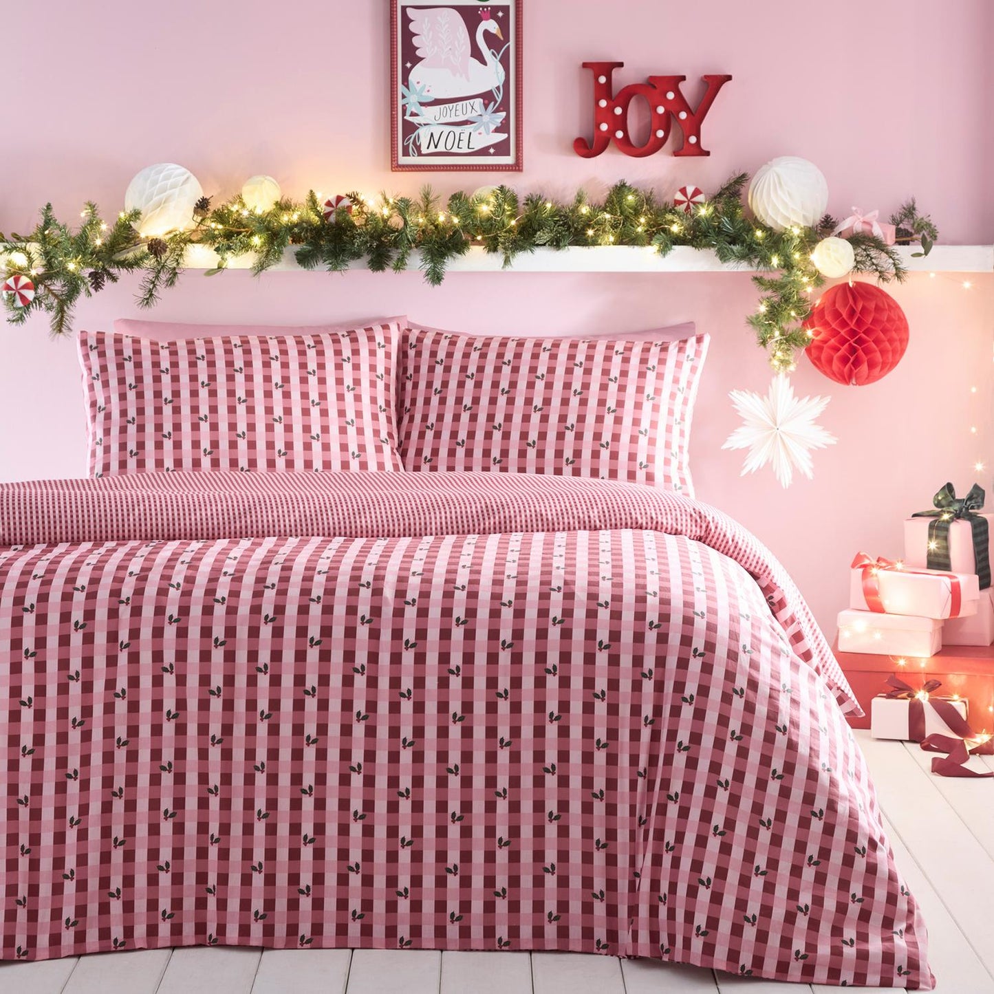 Holly Gingham Red Christmas Duvet Set