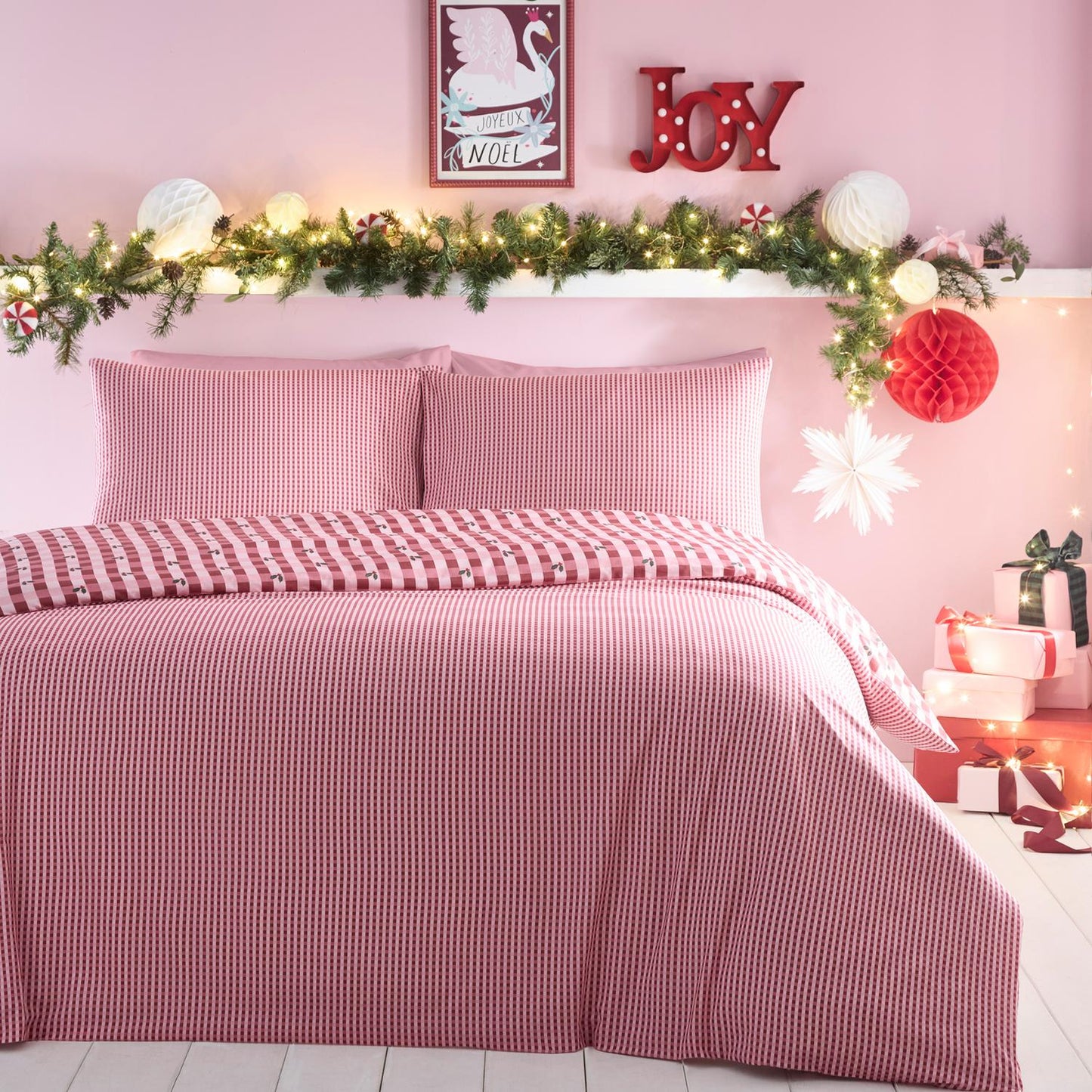 Holly Gingham Red Christmas Duvet Set