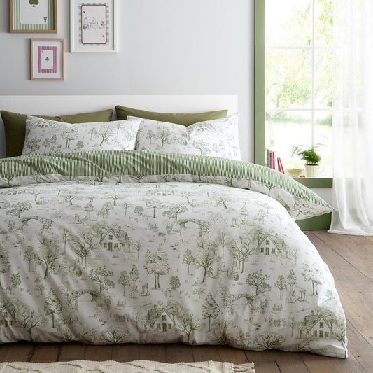 Woodland Toile Reversible Green Duvet Set