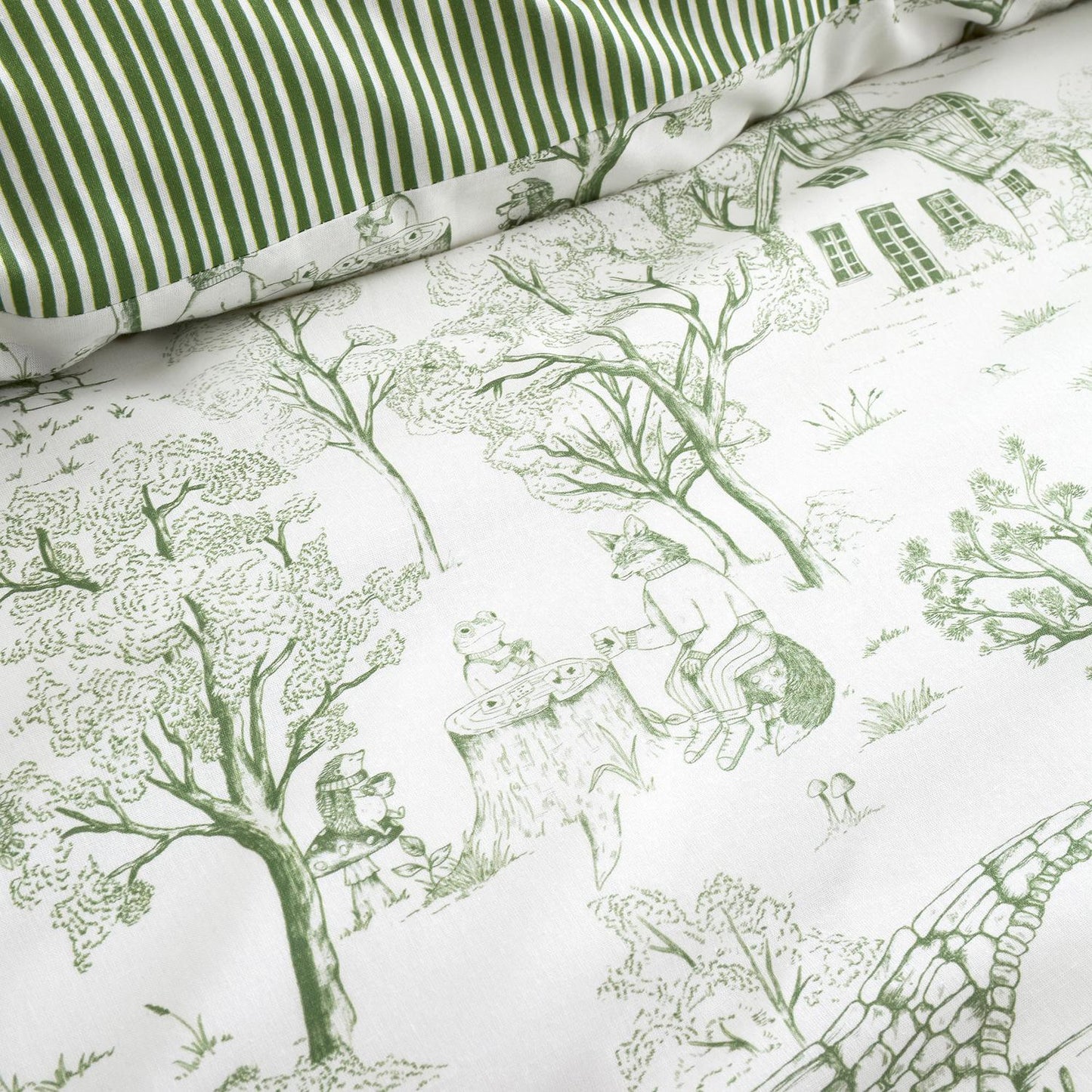 Woodland Toile Reversible Green Duvet Set