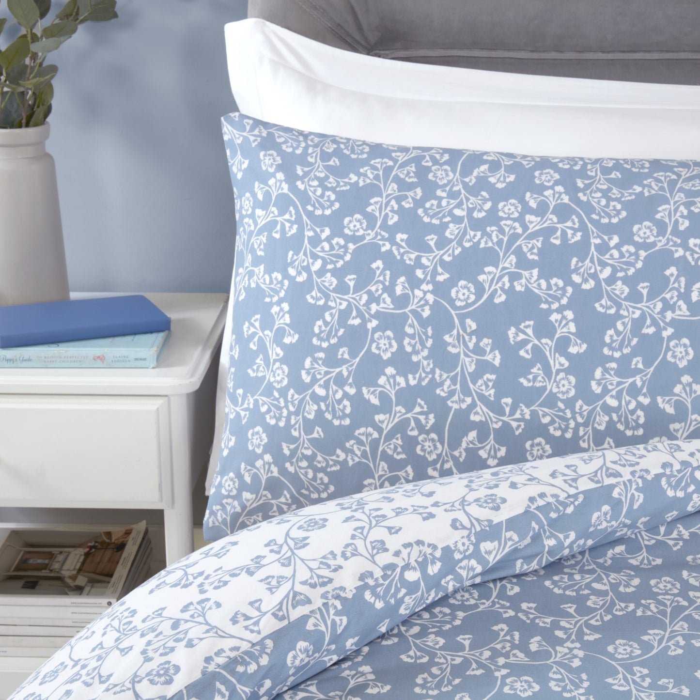 Sade Blue Floral Bedding Set