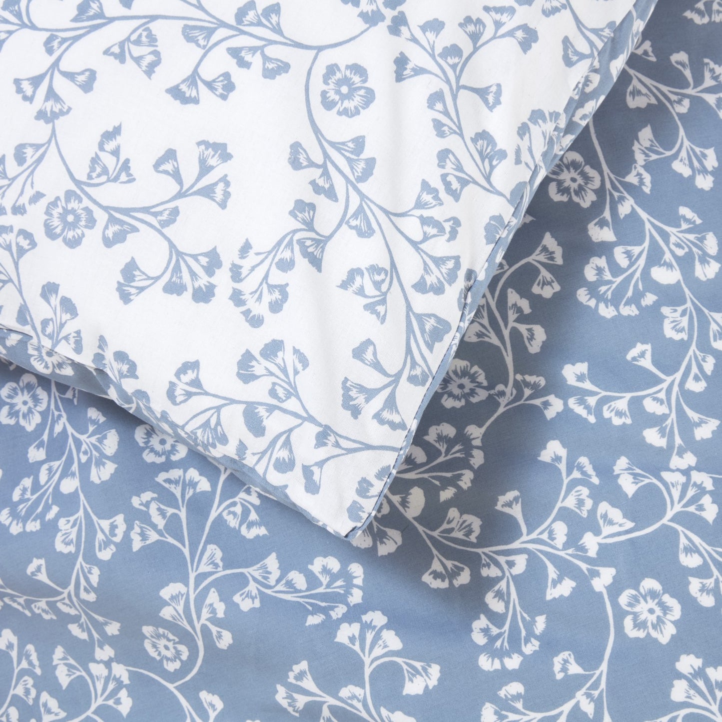 Sade Blue Floral Bedding Set