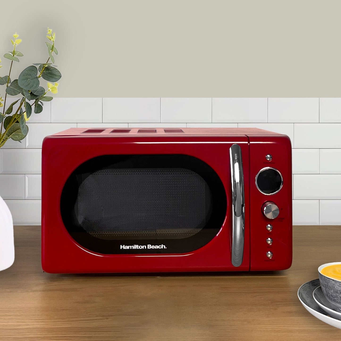 Hamilton Beach 20L 700W Red Retro Microwave