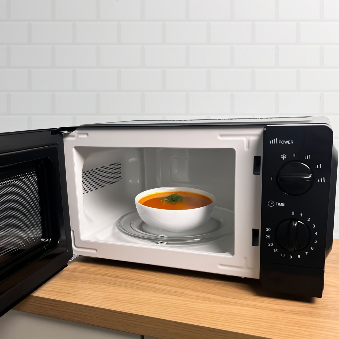 Hamilton Beach Black 700W 20L Microwave With Glass Door