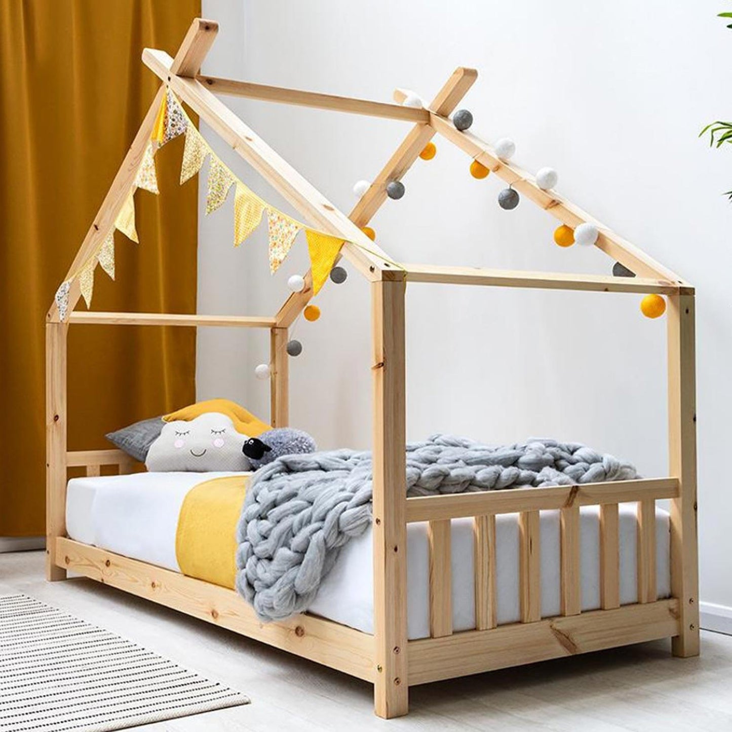 Canopy Kids Pine House Bed