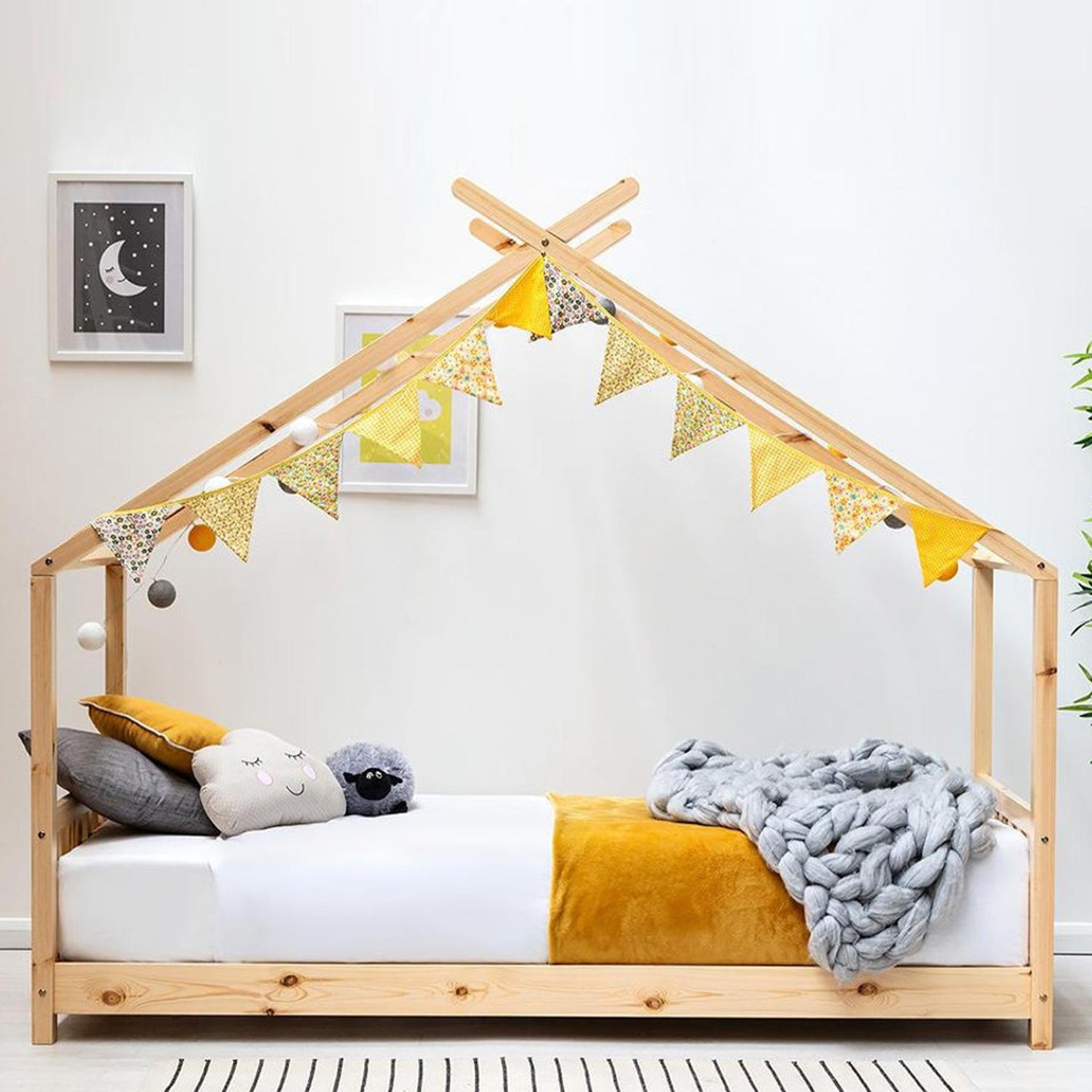 Canopy Kids Pine House Bed