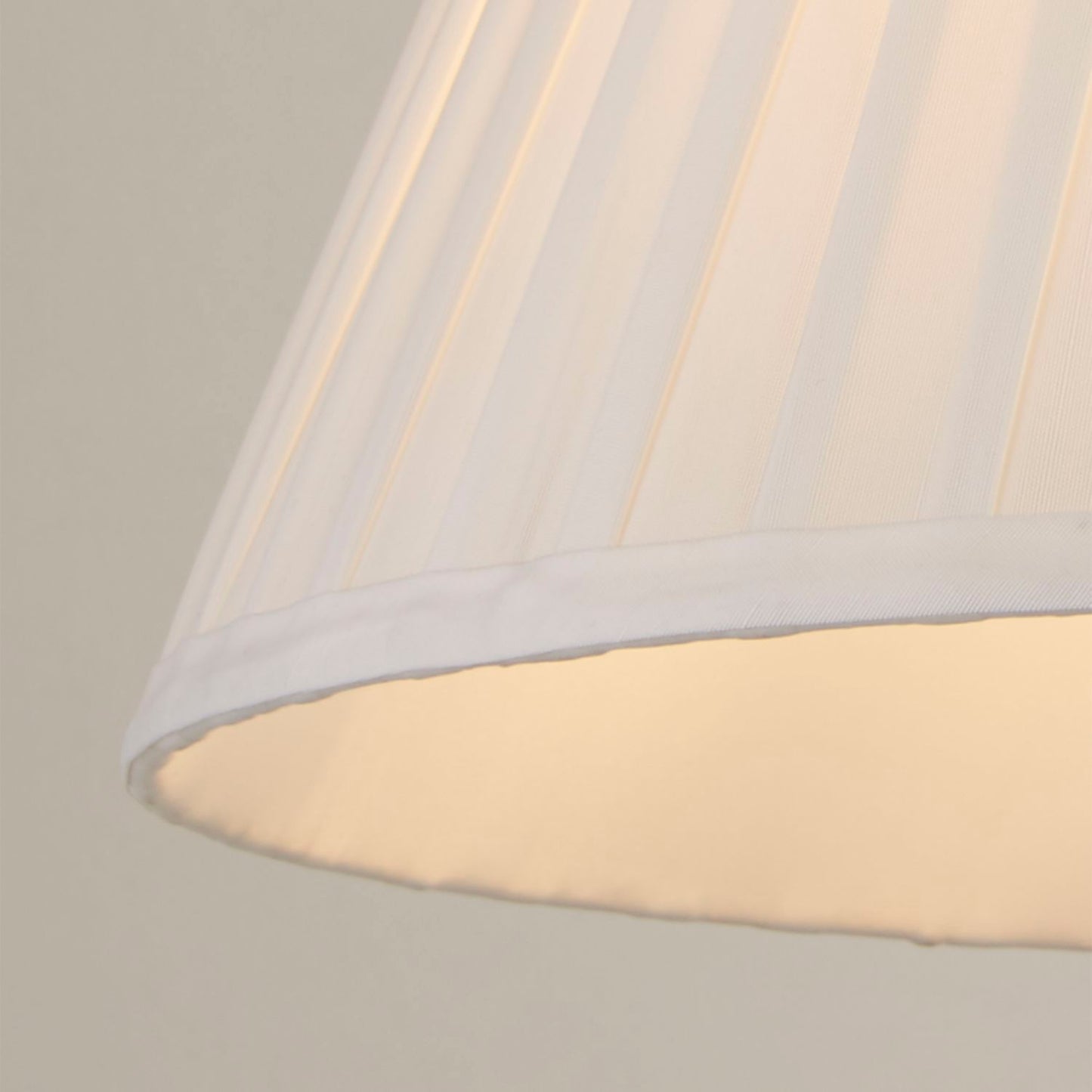 Off White Pleated Faux Silk Light Shade (25cm)