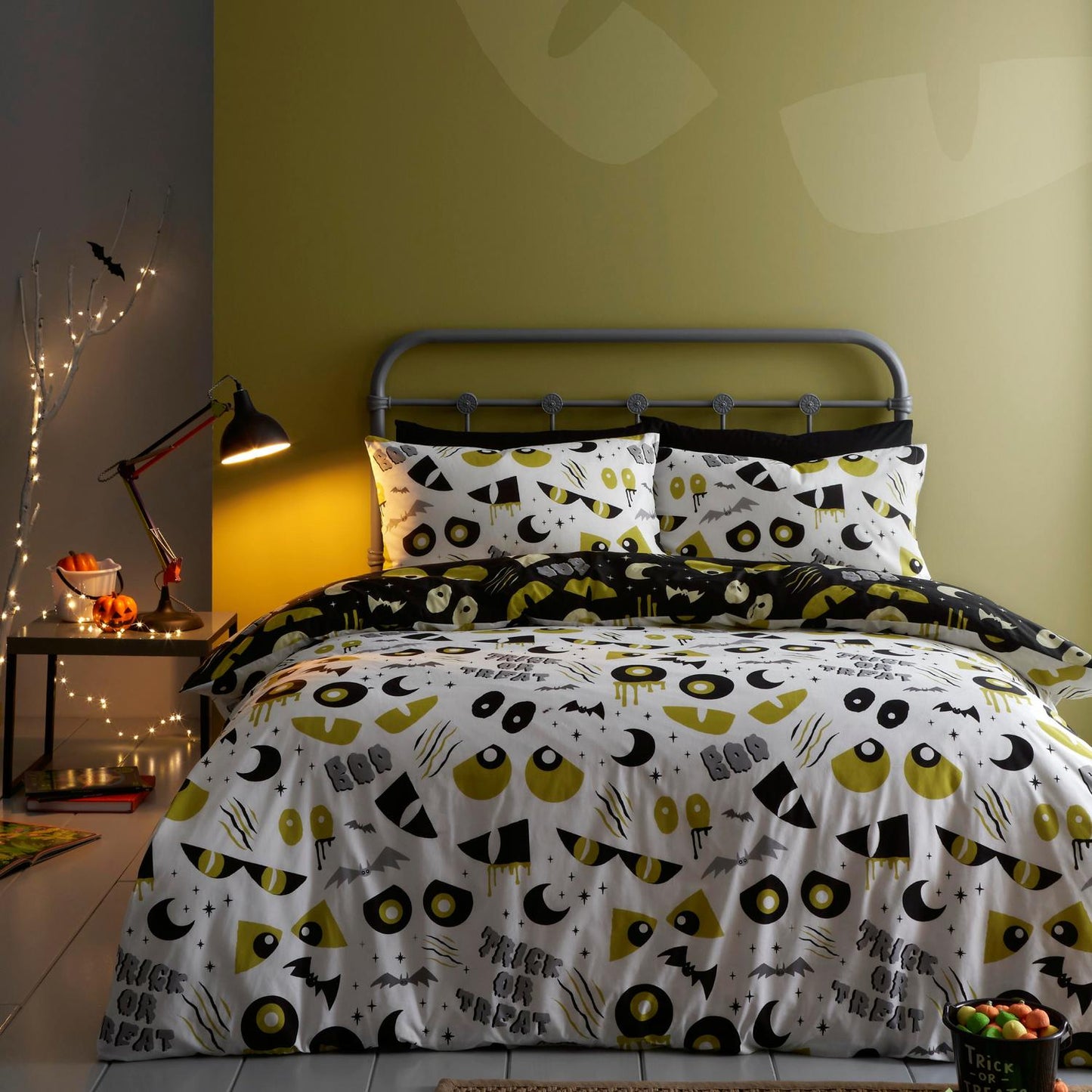 Halloween Trick or Treat Glow in the Dark Duvet Cover Set