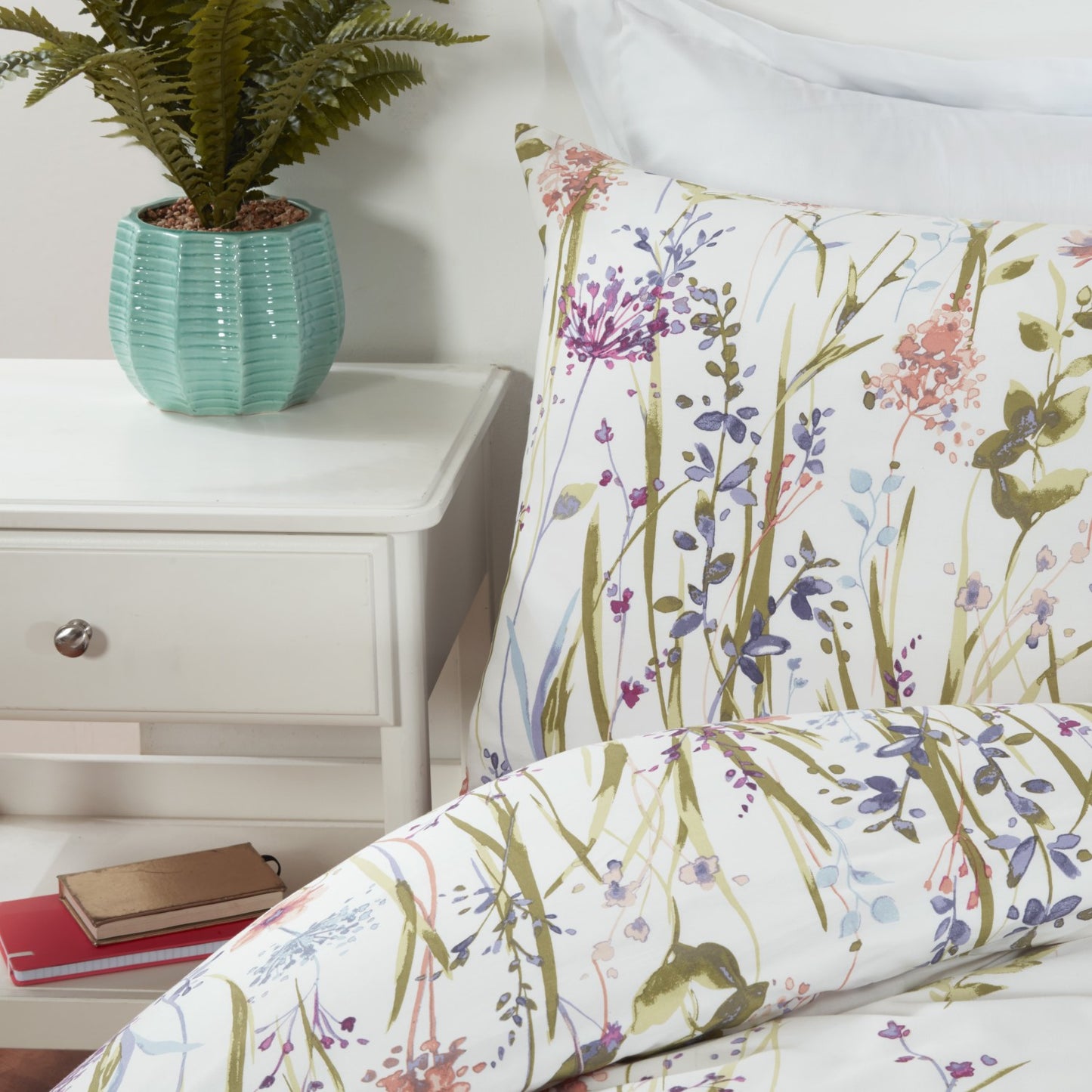 Hampshire Meadow Floral Print Reversible Duvet Set