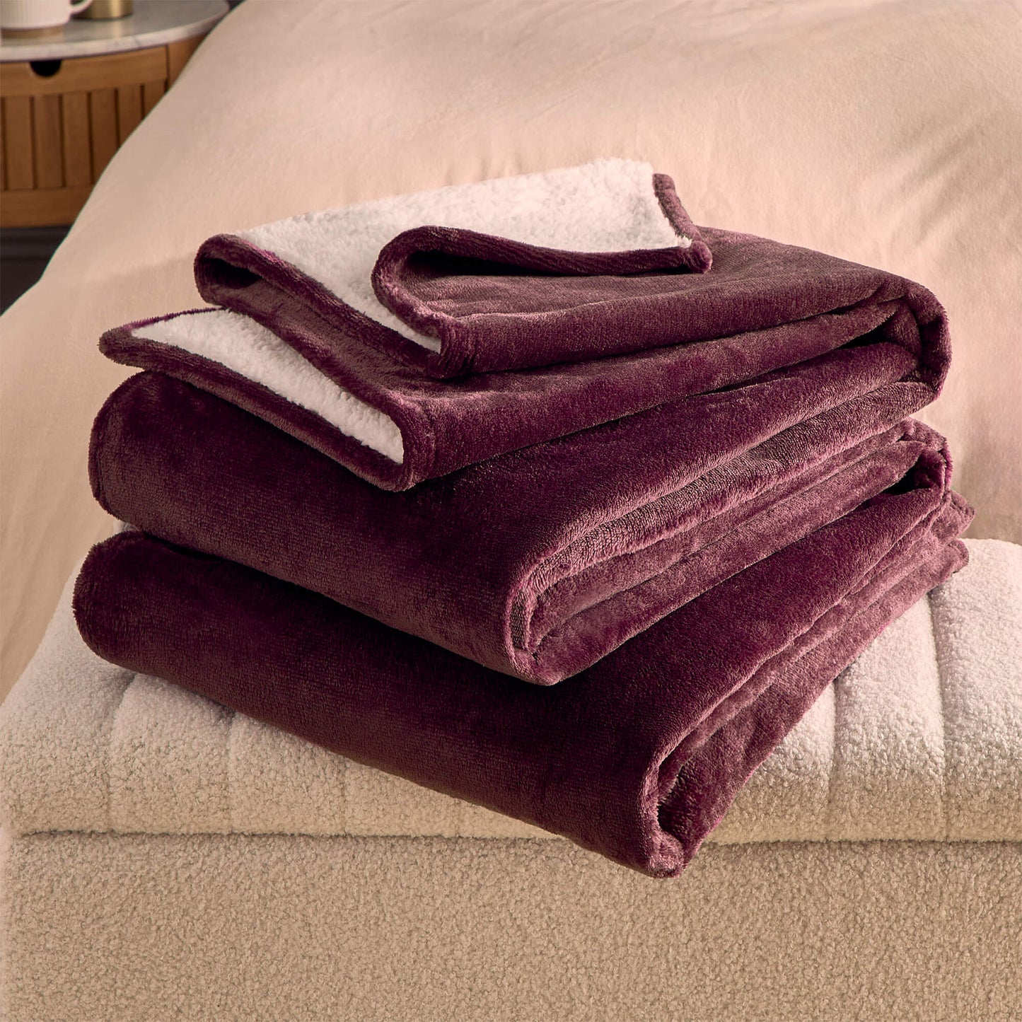 Silentnight Berry Heat Genie Self Heating Blanket