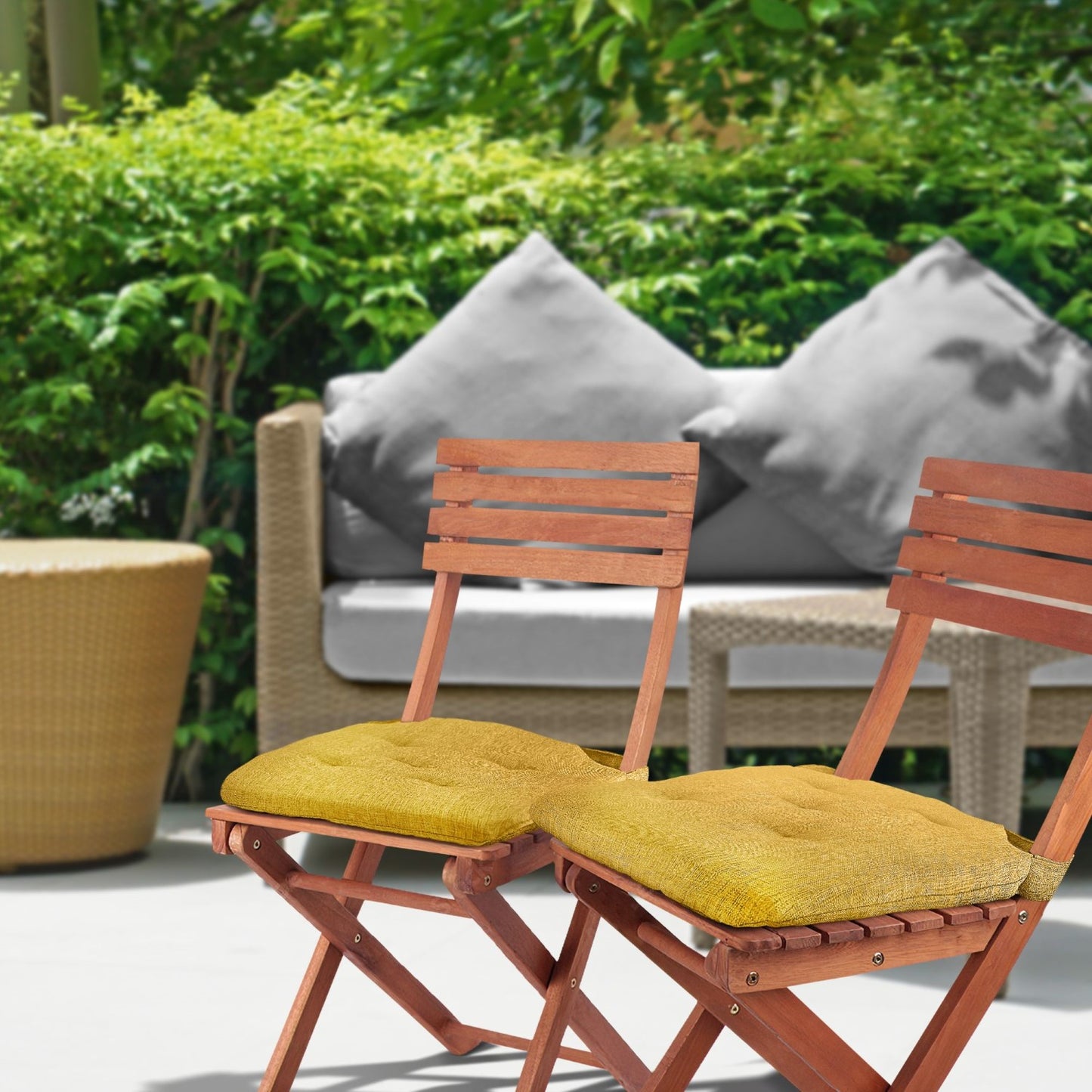 Jardin Yellow Waterproof Indoor Outdoor Seat Pad Pair (40cm x 40cm)