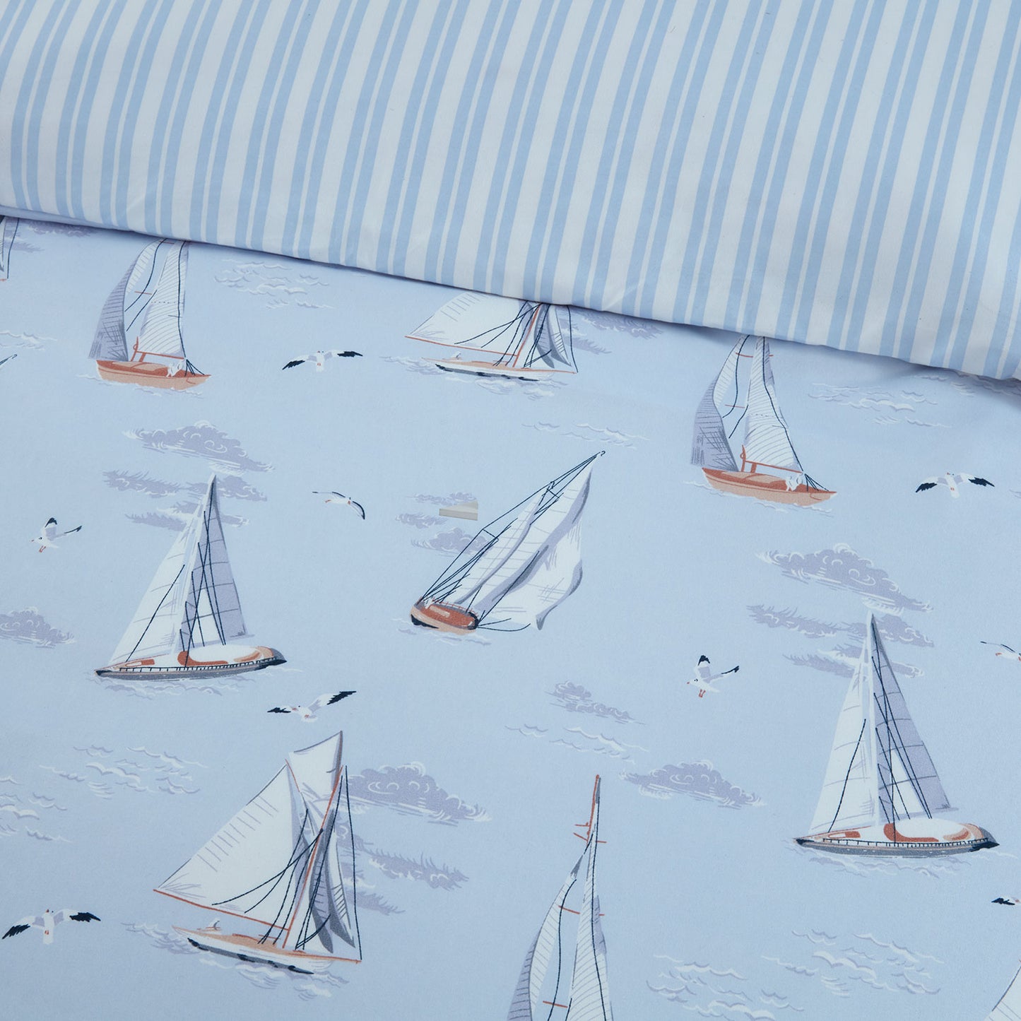 Boats & Gulls Reversible Blue Super Soft Duvet Set