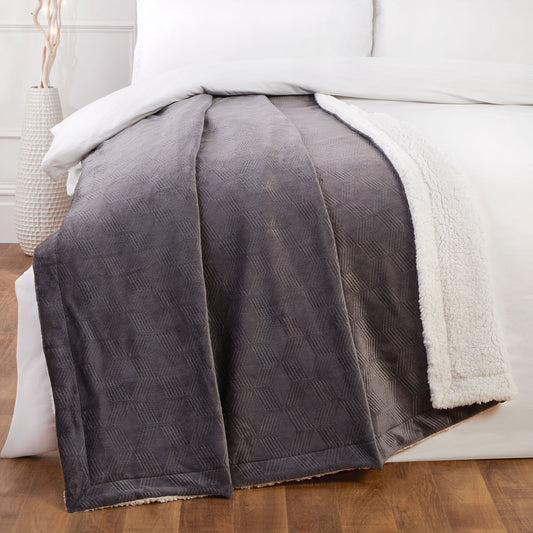 Everly Charcoal Grey Sherpa Throw (130cm x 180cm)