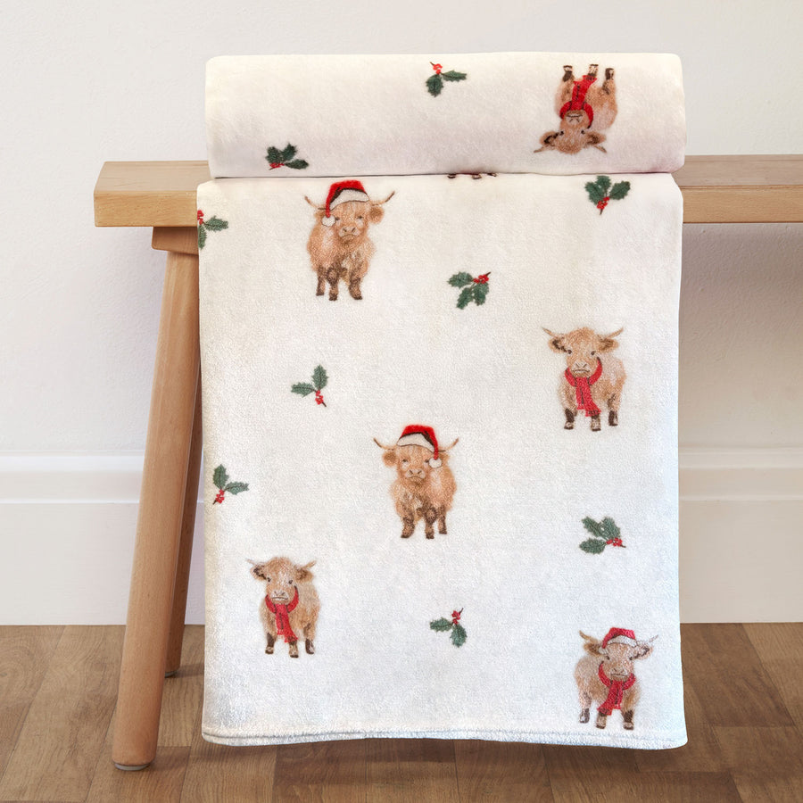 Henry Highland Cow Christmas Printed Fleece Throw (130cm x 150cm)