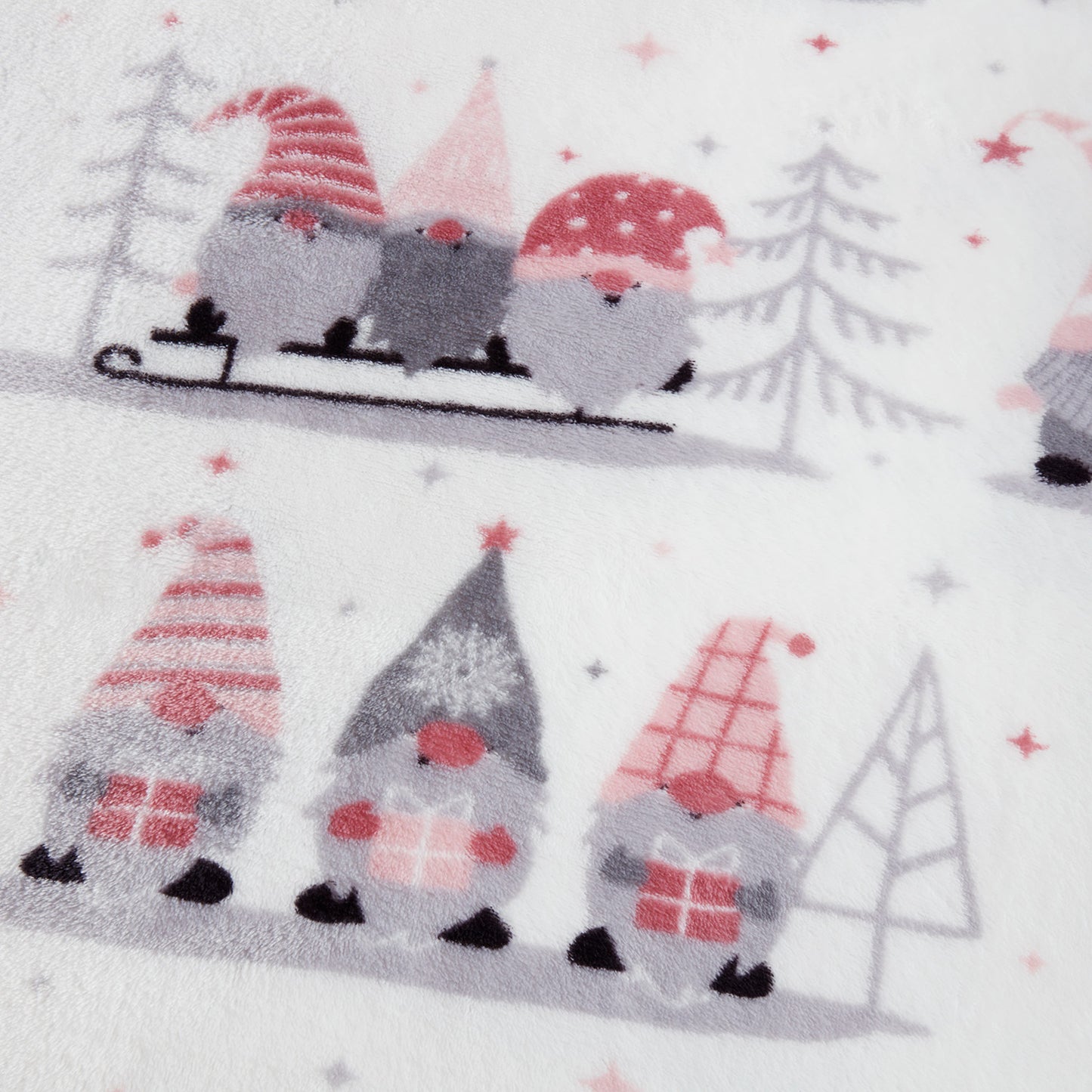Gonk Friends Pink Printed Christmas Fleece Throw (130cm x 150cm)