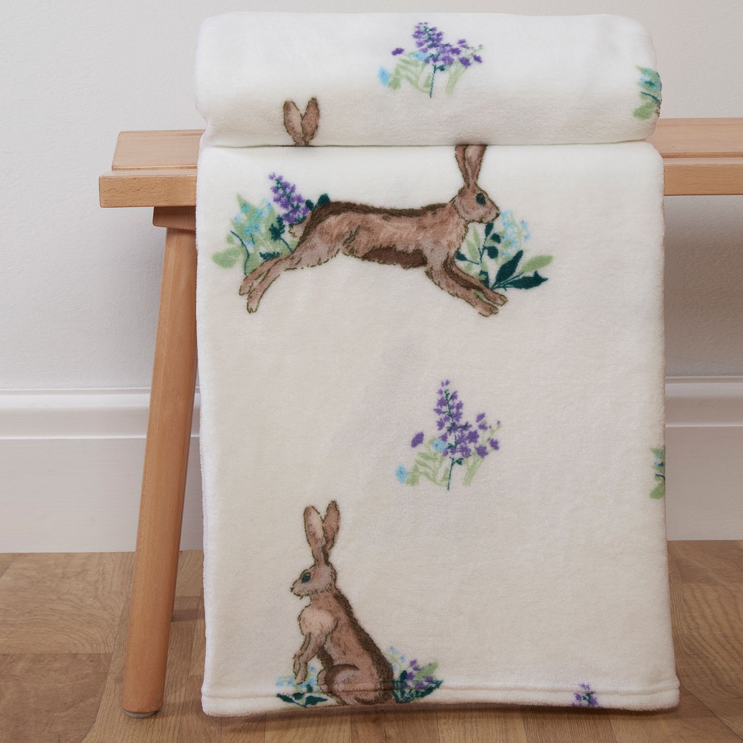 Hare Natural Printed Fleece Throw (130cm x 150cm)