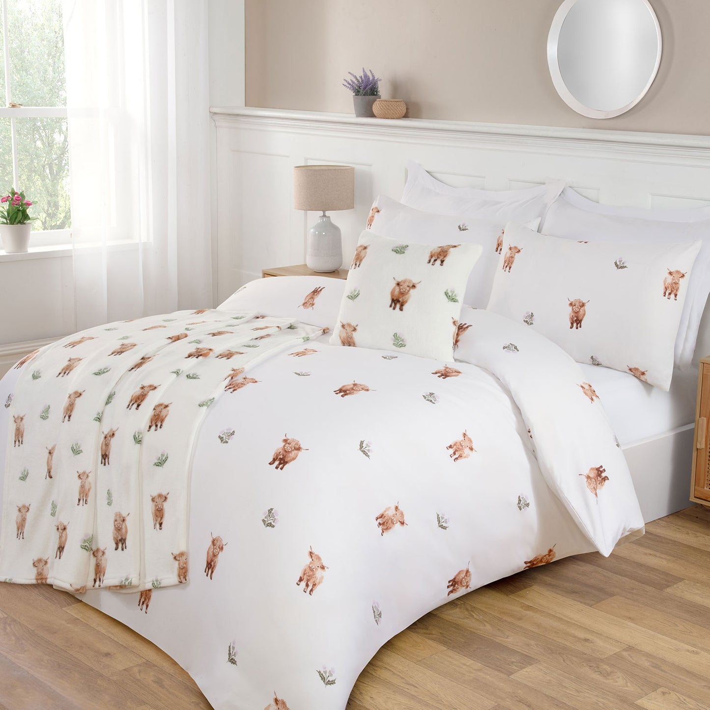 Hattie Highland Cow Bedding, Cushion & Throw Bundle In A Bag