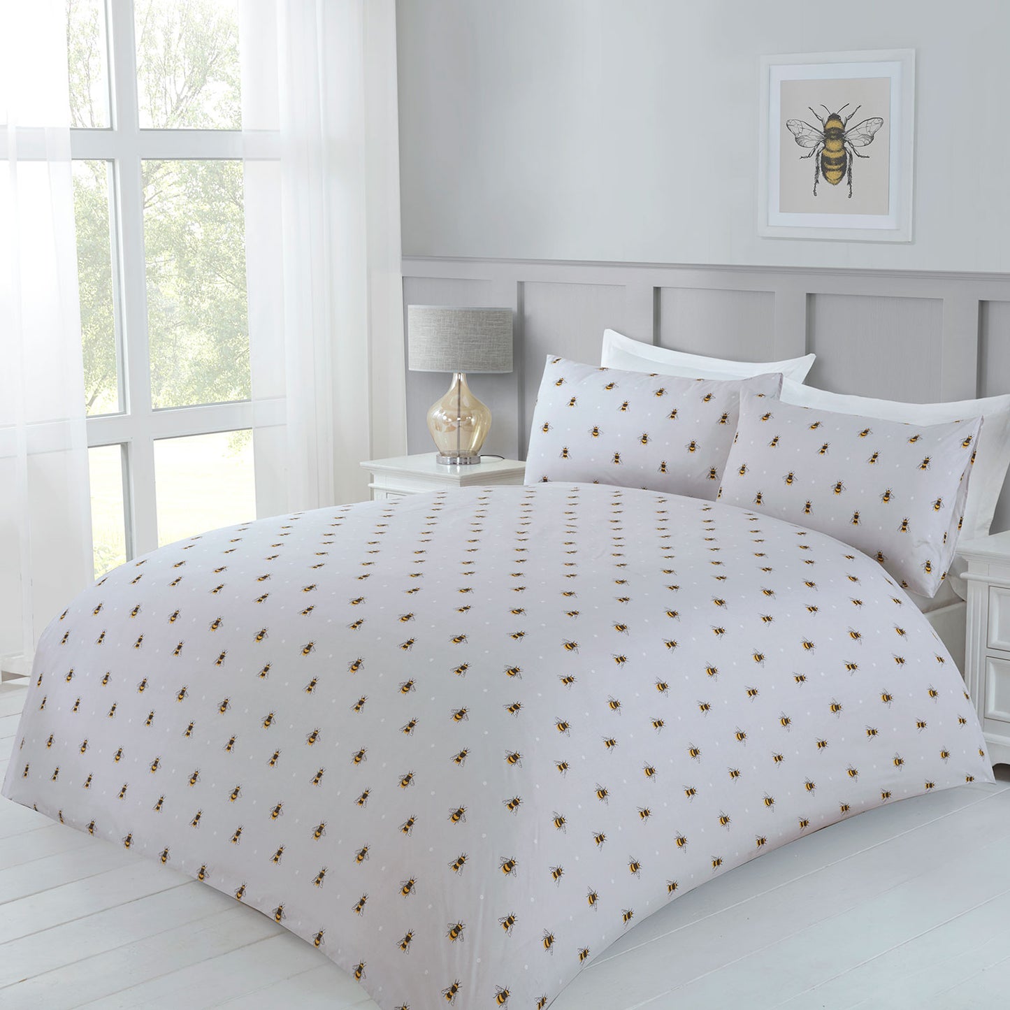 Honey Bee Reversible Super Soft Duvet Set