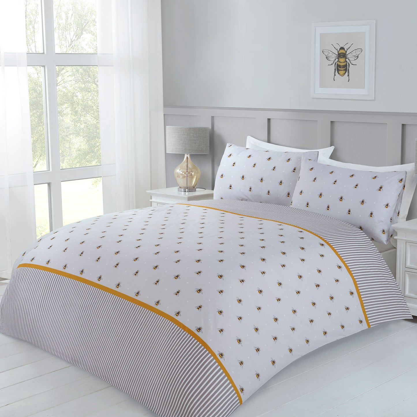 Honey Bee Reversible Super Soft Duvet Set