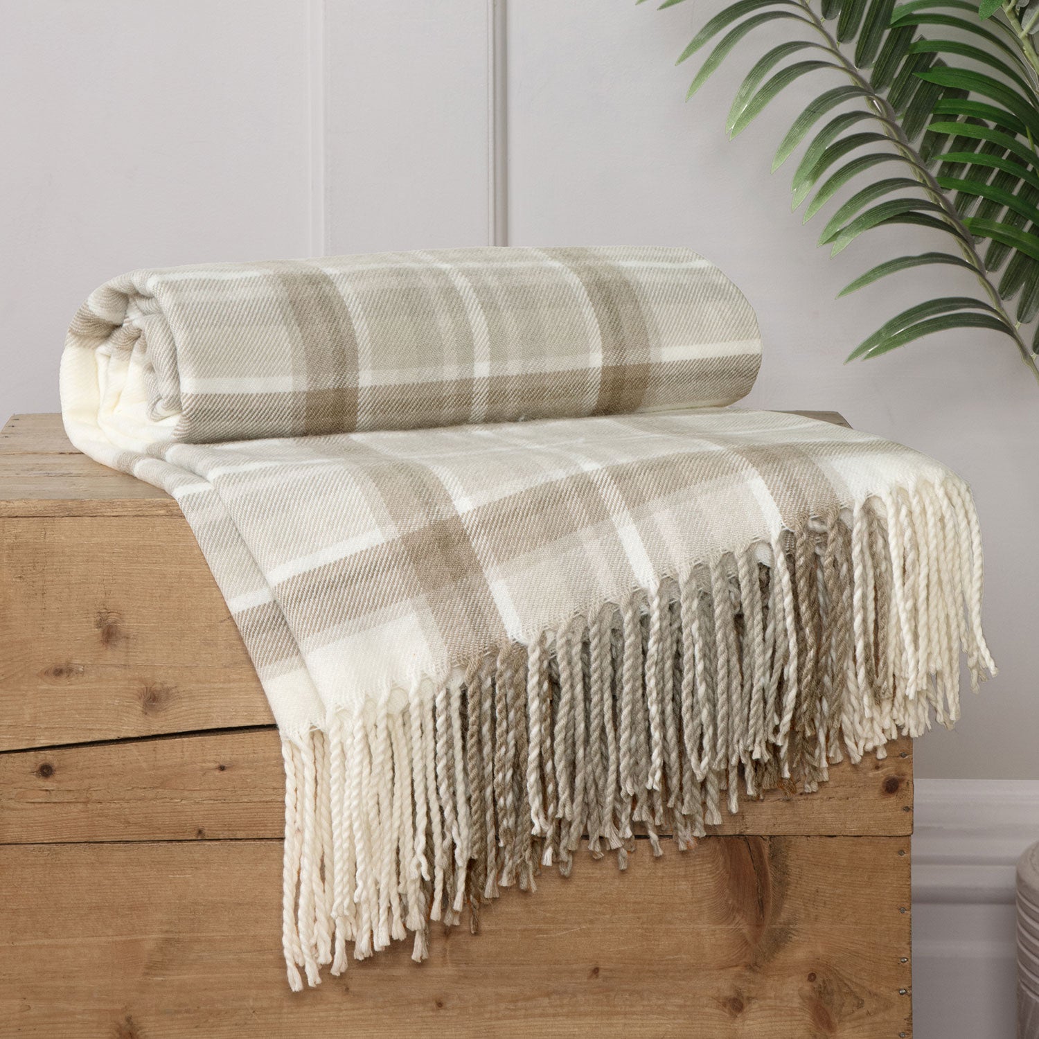 Morris Natural Check Throw (130cm x 150cm) | Julian Charles